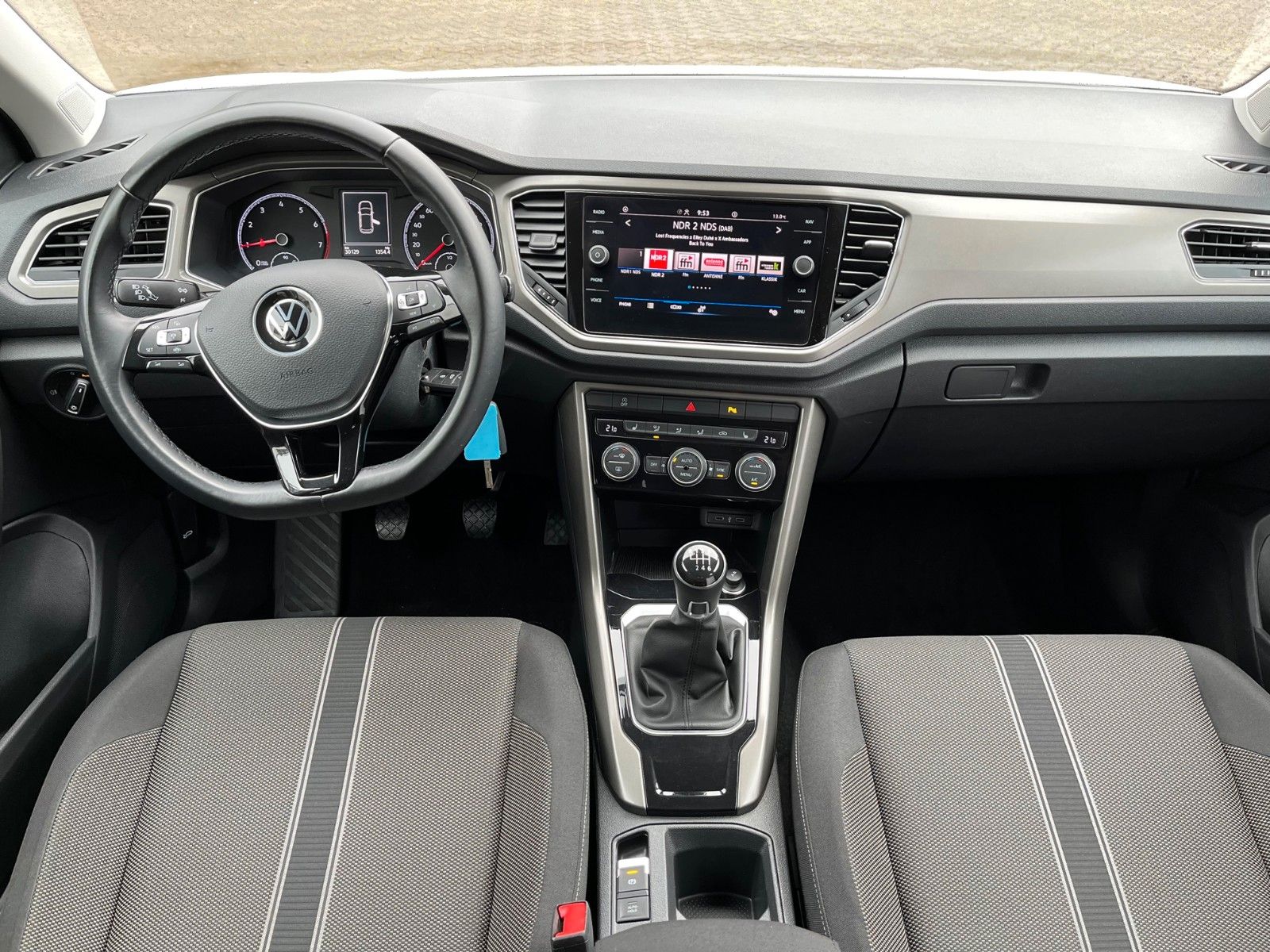 Fahrzeugabbildung Volkswagen T-Roc Style +ACC/Sitzheiz/Carplay+