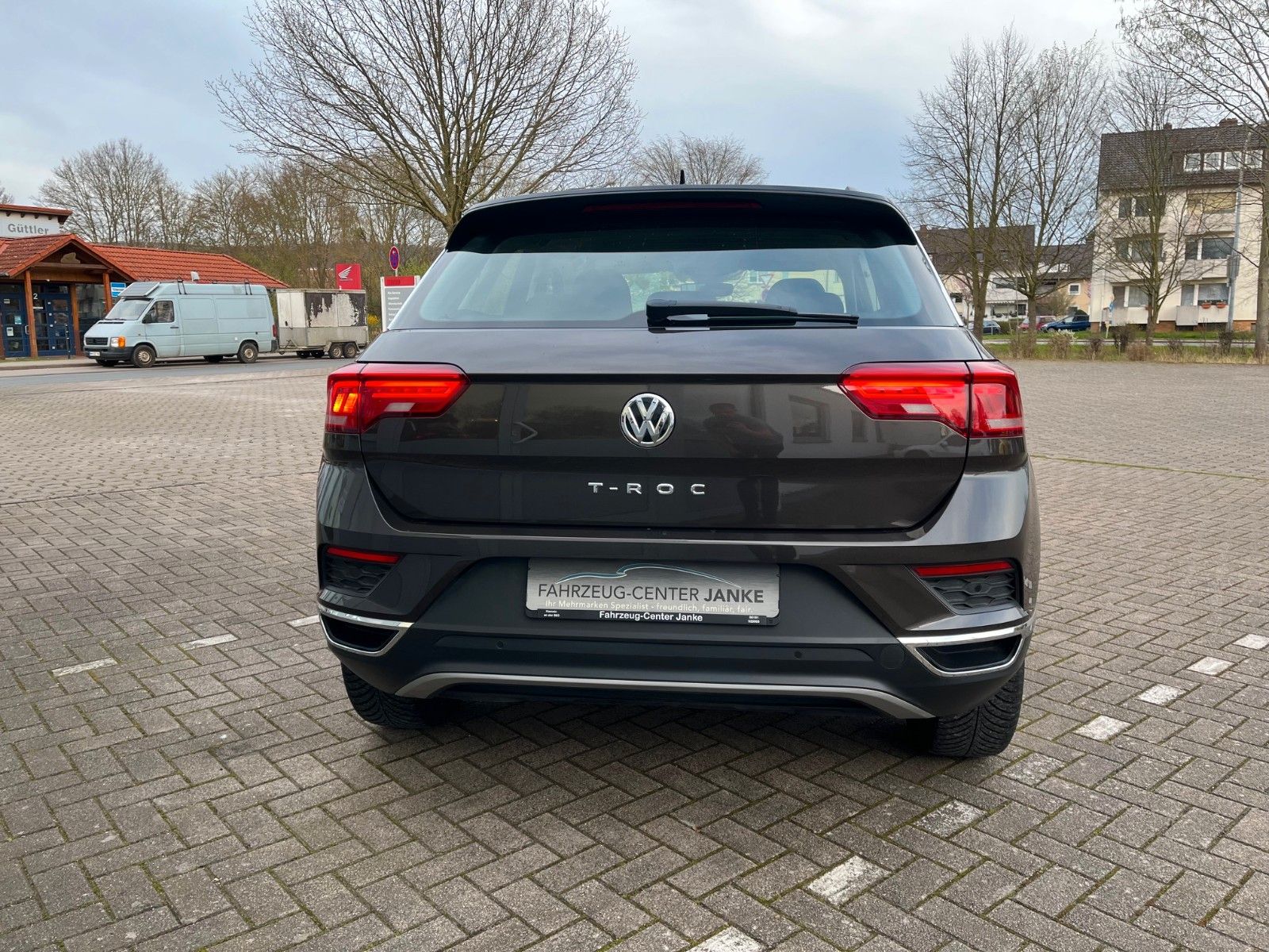 Fahrzeugabbildung Volkswagen T-Roc Style +Einpark/Allwetter+