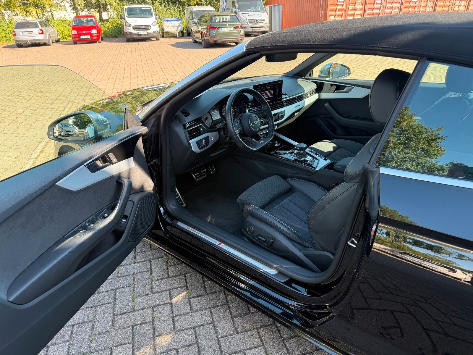 Fahrzeugabbildung Audi S5 Cabriolet 3.0 TFSI quattro Navi,SHZ,LED