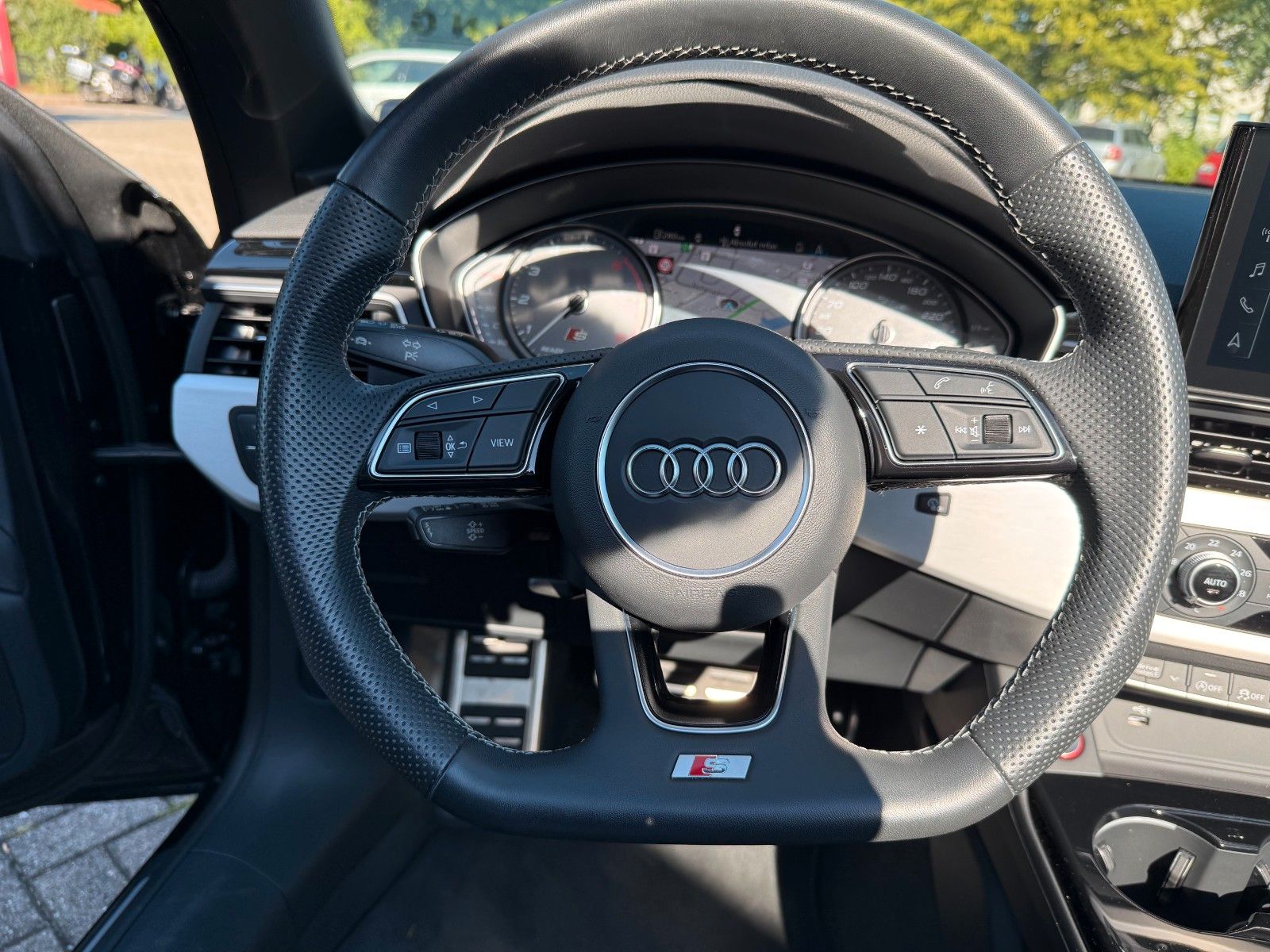 Fahrzeugabbildung Audi S5 Cabriolet 3.0 TFSI quattro Navi,SHZ,LED
