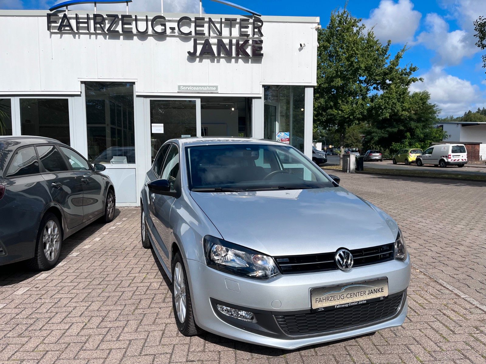 Volkswagen Polo V Style Automatik +Neuzustand/Sitzheizung+