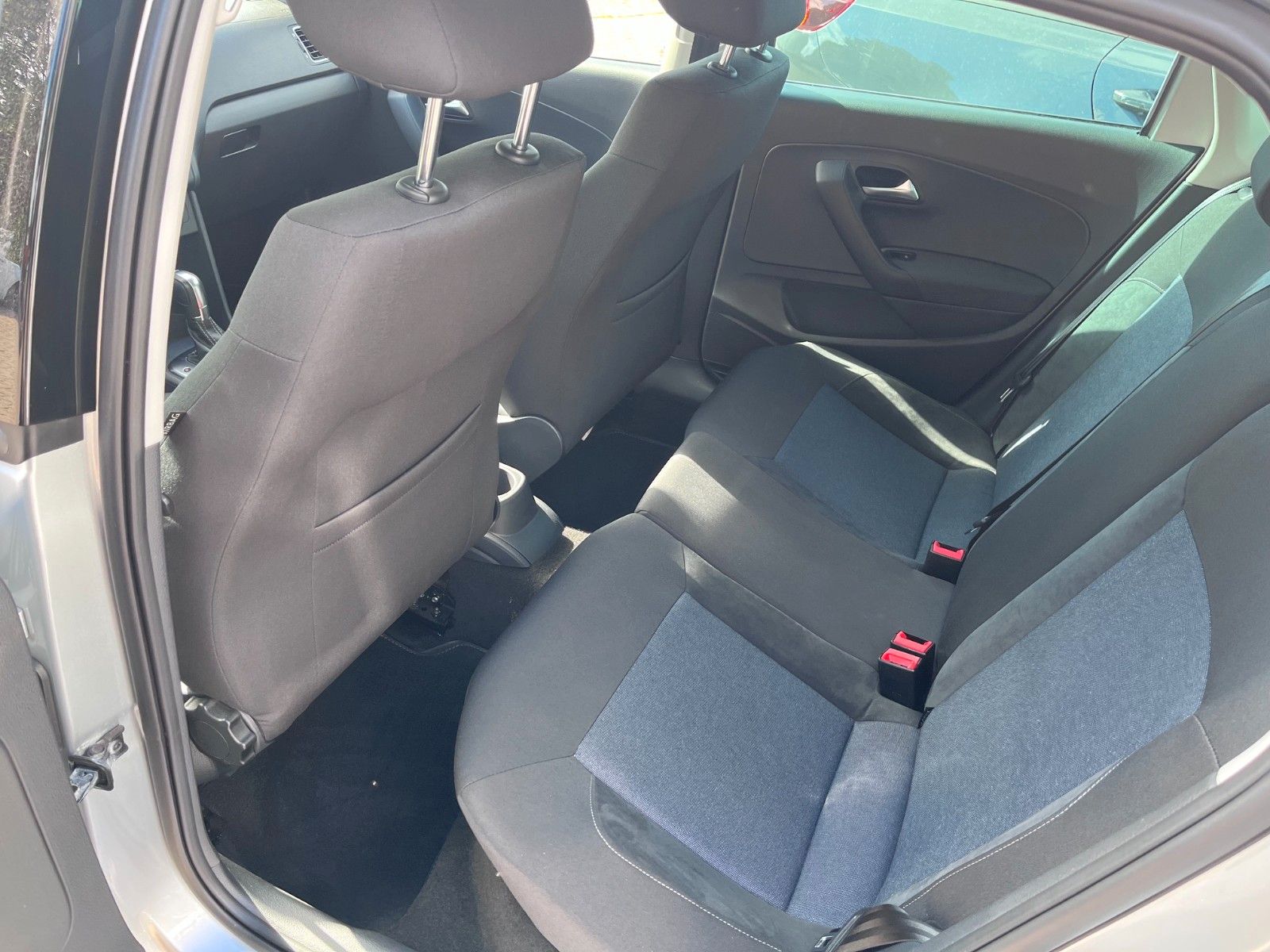 Fahrzeugabbildung Volkswagen Polo V Style Automatik +Neuzustand/Sitzheizung+