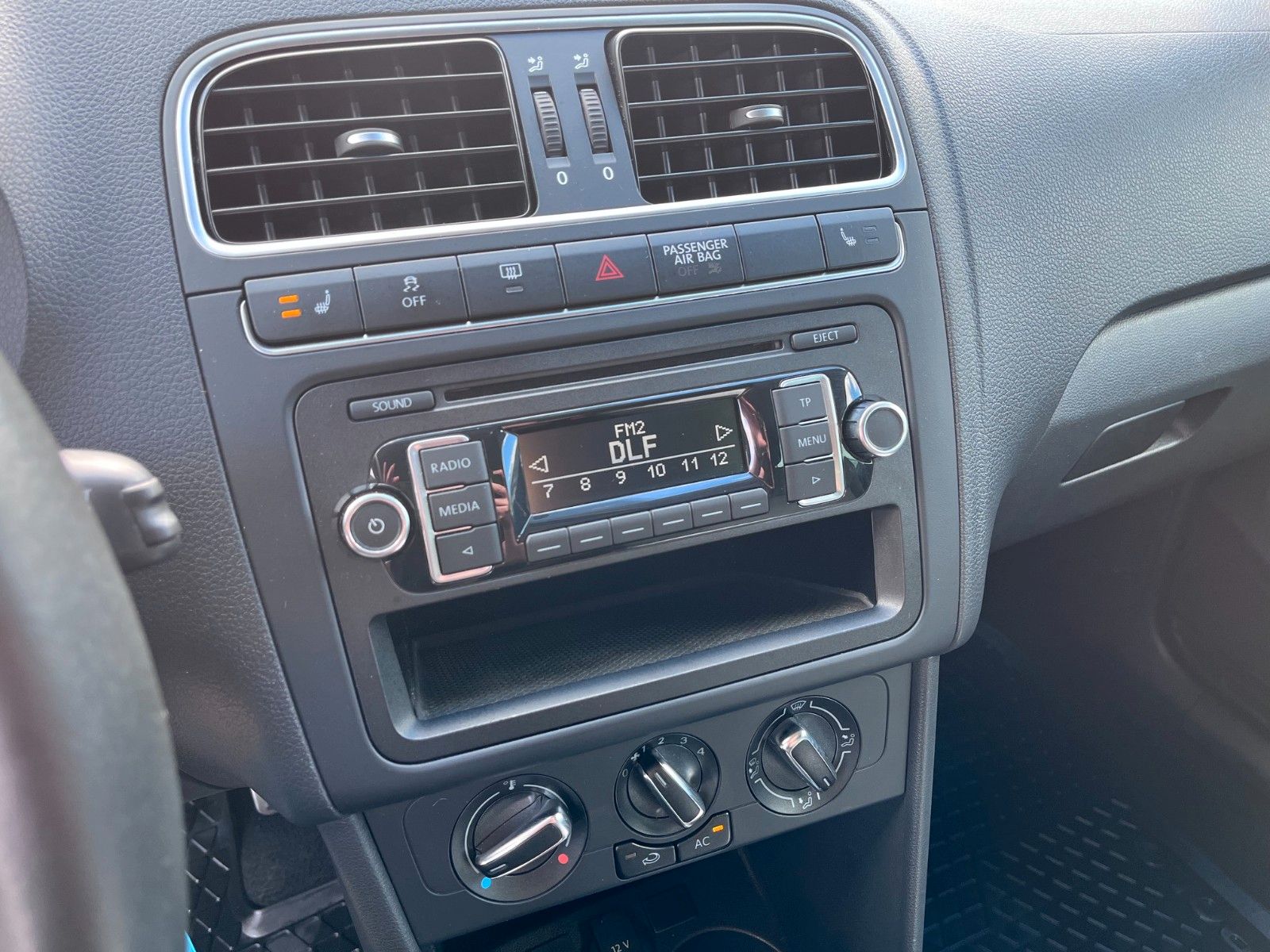 Fahrzeugabbildung Volkswagen Polo V Style Automatik +Neuzustand/Sitzheizung+