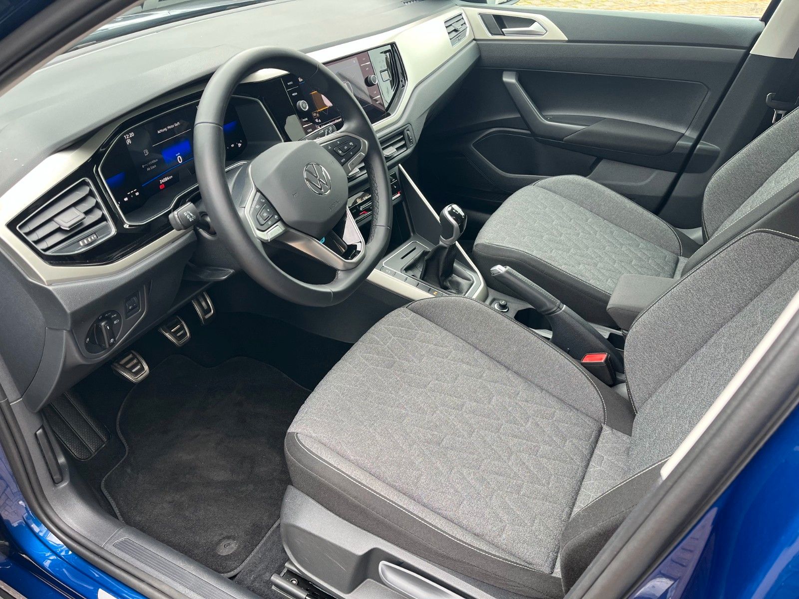Fahrzeugabbildung Volkswagen Taigo Move +Sitzheizung/Allwetter/CarPlay+