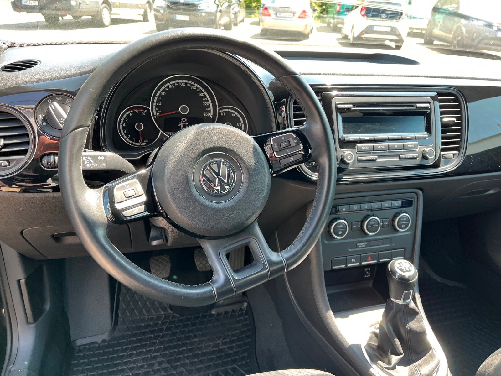 Fahrzeugabbildung Volkswagen Beetle Lim. +Sitzheiz/Tempo/CD Radio+