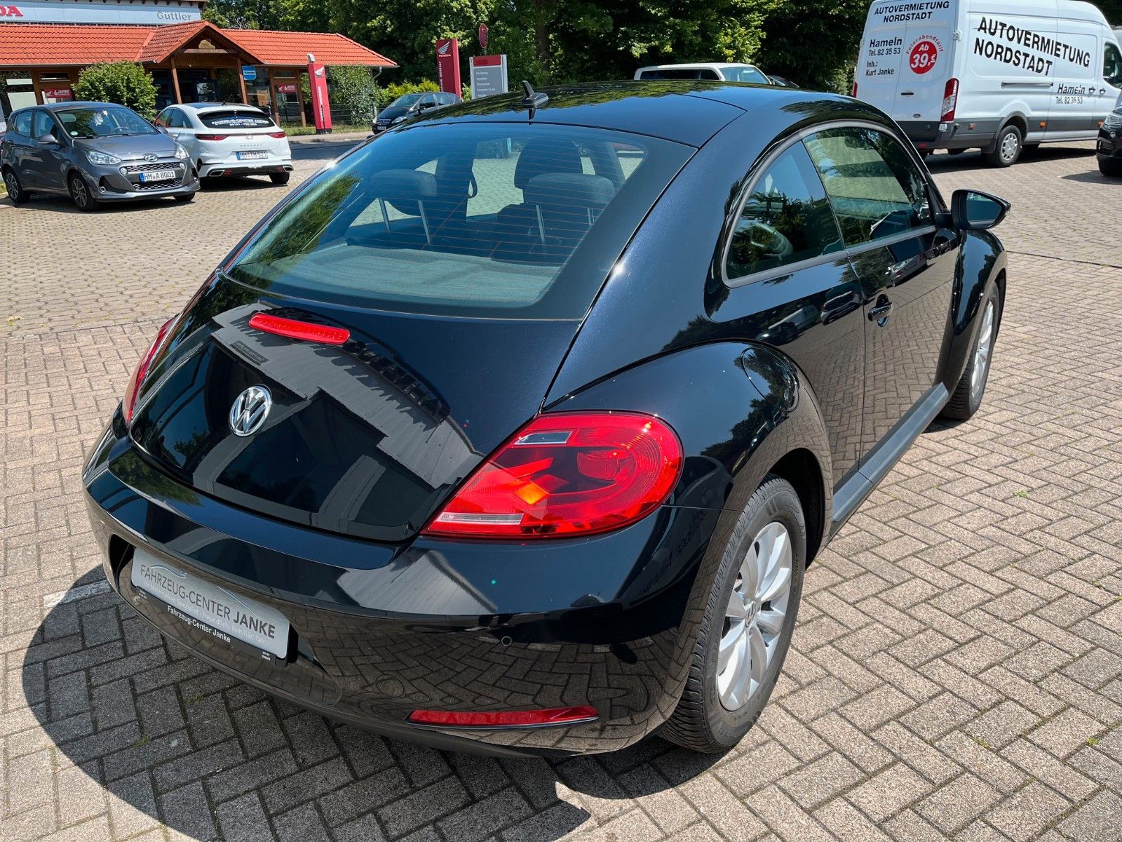 Fahrzeugabbildung Volkswagen Beetle Lim. +Sitzheiz/Tempo/CD Radio+