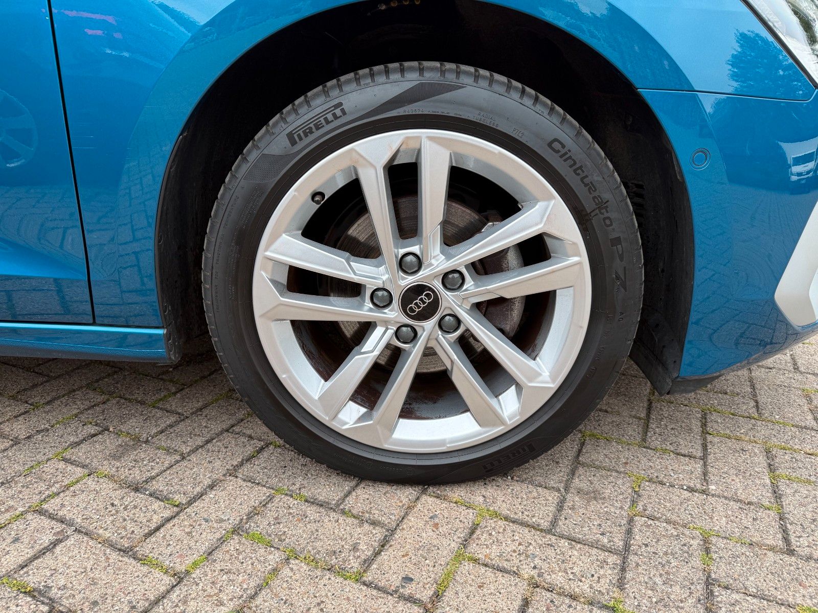 Fahrzeugabbildung Audi A3 Sportback 35TFSI advanced Pano,Matrix,App,PDC