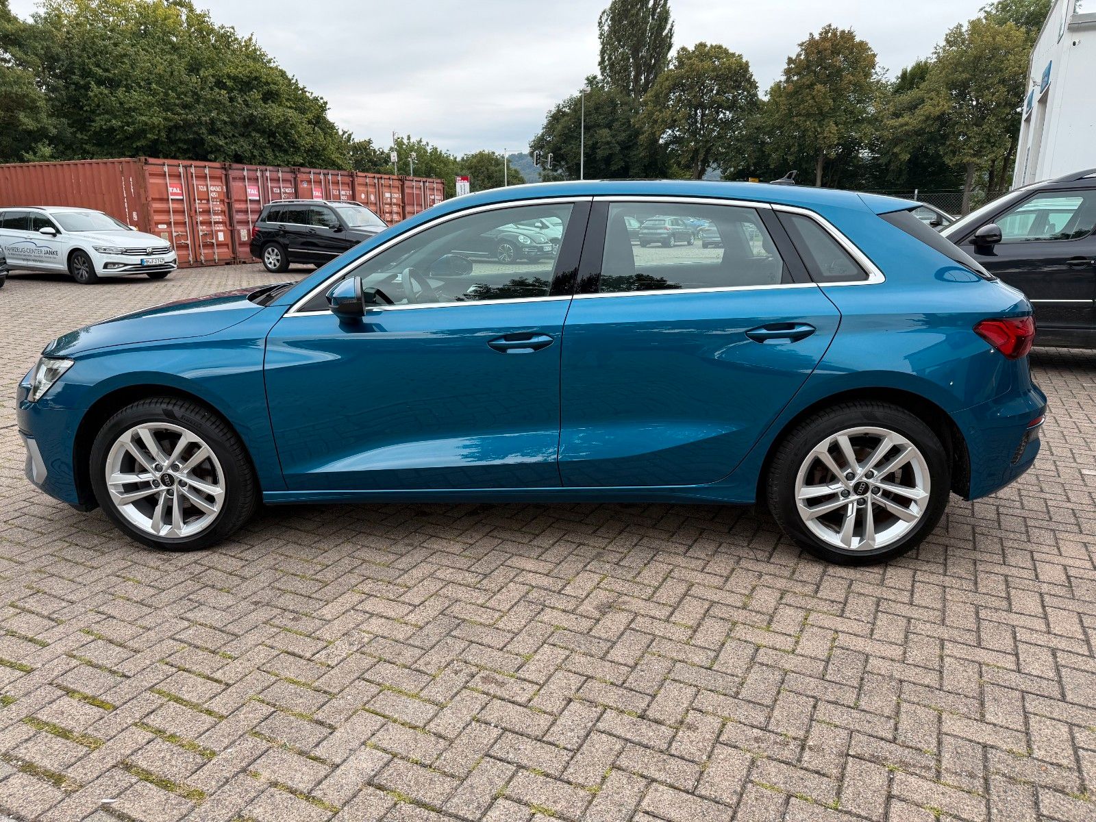 Fahrzeugabbildung Audi A3 Sportback 35TFSI advanced Pano,Matrix,App,PDC