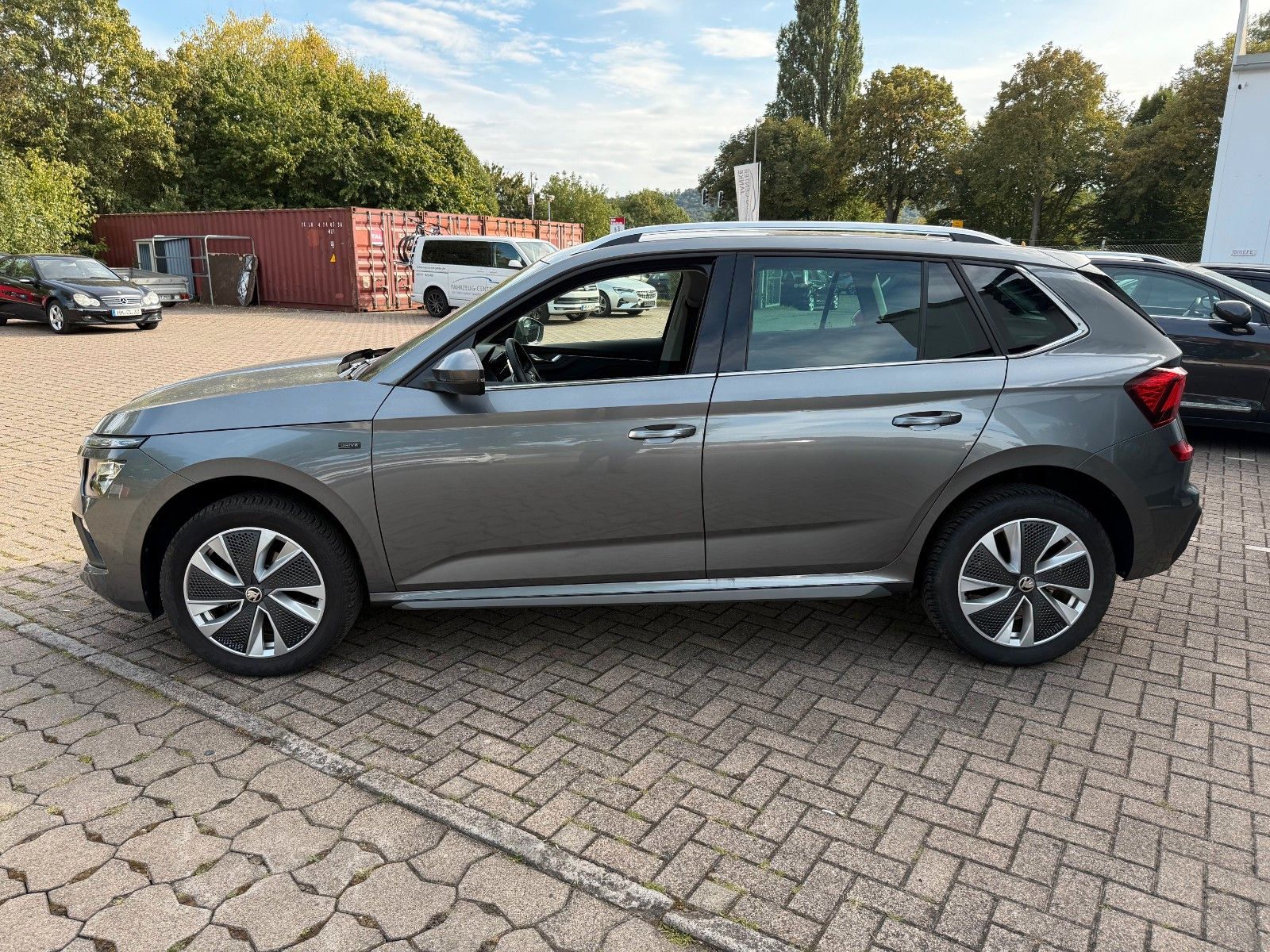 Fahrzeugabbildung SKODA Kamiq Selection Navi,RFK,ACC,SHZ