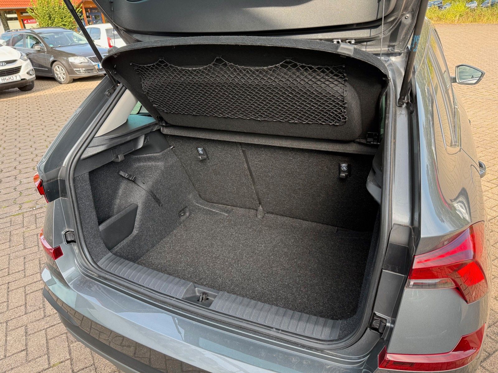 Fahrzeugabbildung SKODA Kamiq Selection Navi,RFK,ACC,SHZ