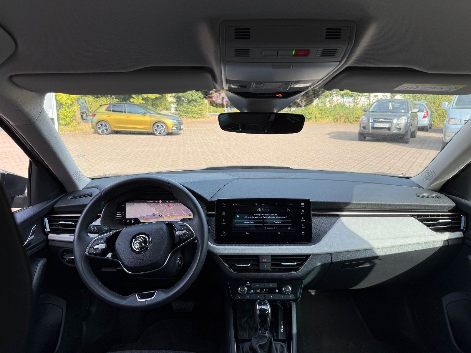 Fahrzeugabbildung SKODA Kamiq Selection Navi,RFK,ACC,SHZ