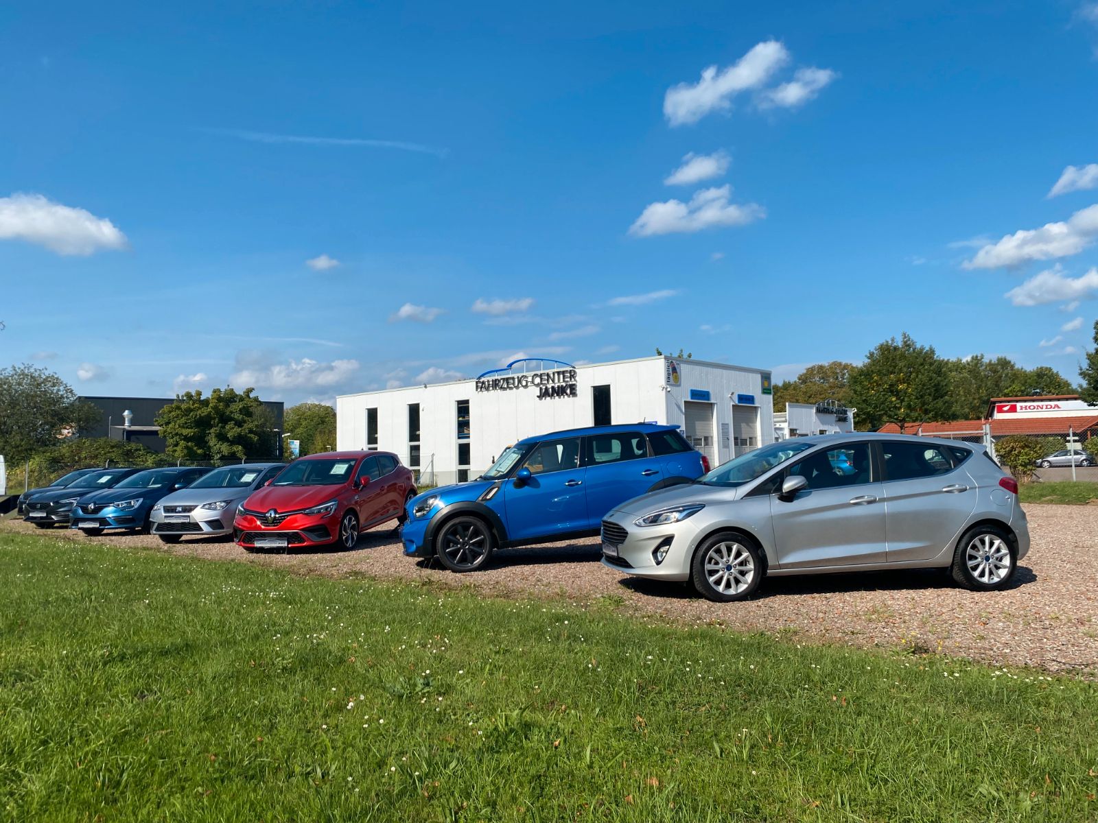 Fahrzeugabbildung Fiat 500 Sport Pano,DAB,Temp,Klimaauto