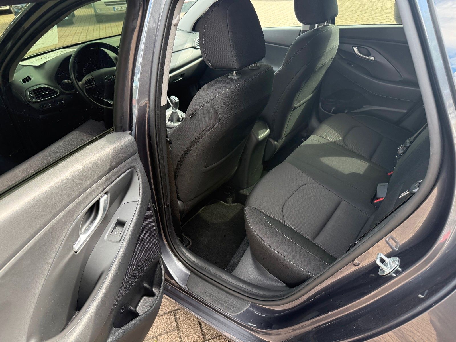 Fahrzeugabbildung Hyundai i30 cw Style Navi,SHZ,Temp,LKH,DAB