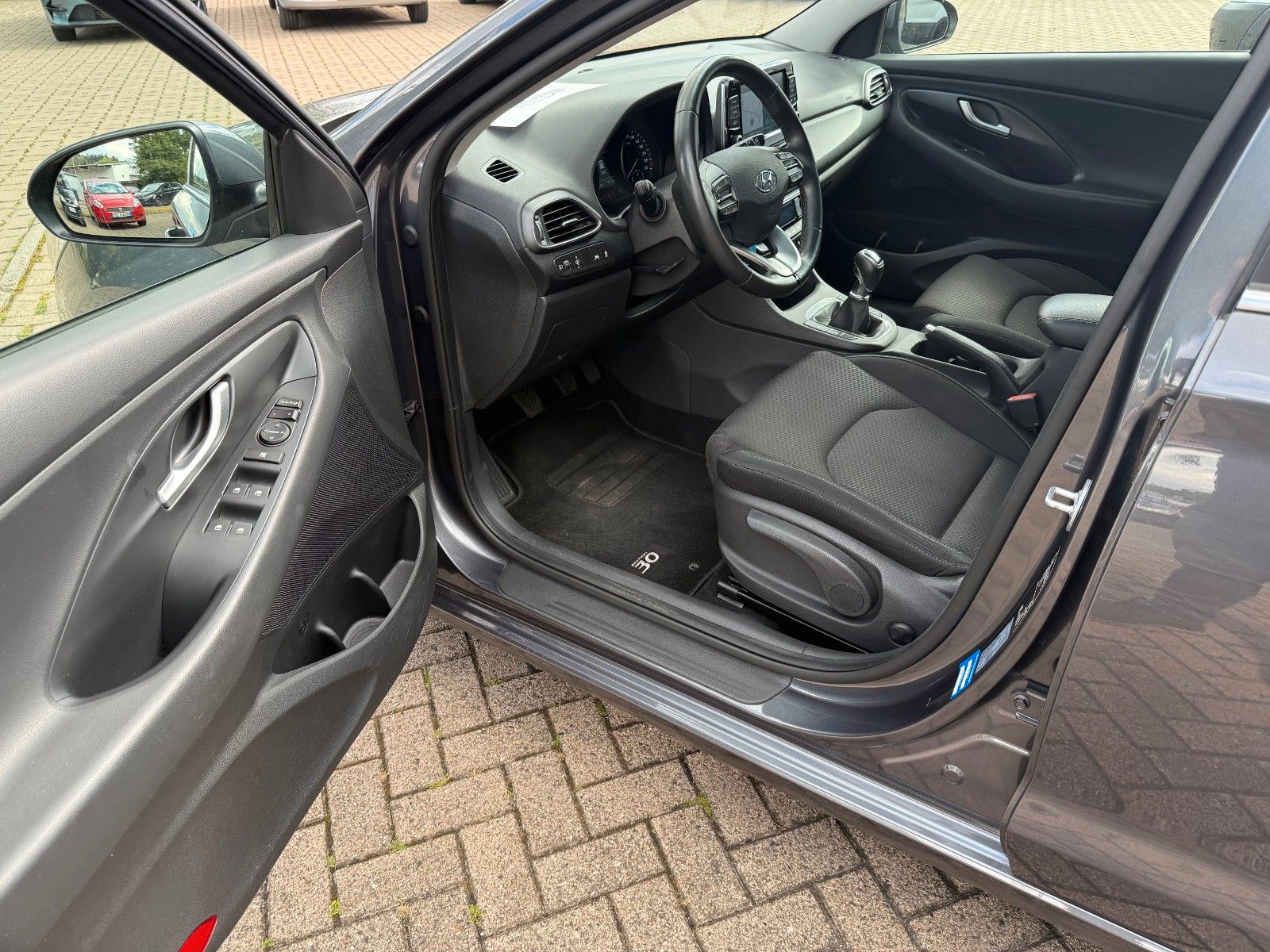 Fahrzeugabbildung Hyundai i30 cw Style Navi,SHZ,Temp,LKH,DAB