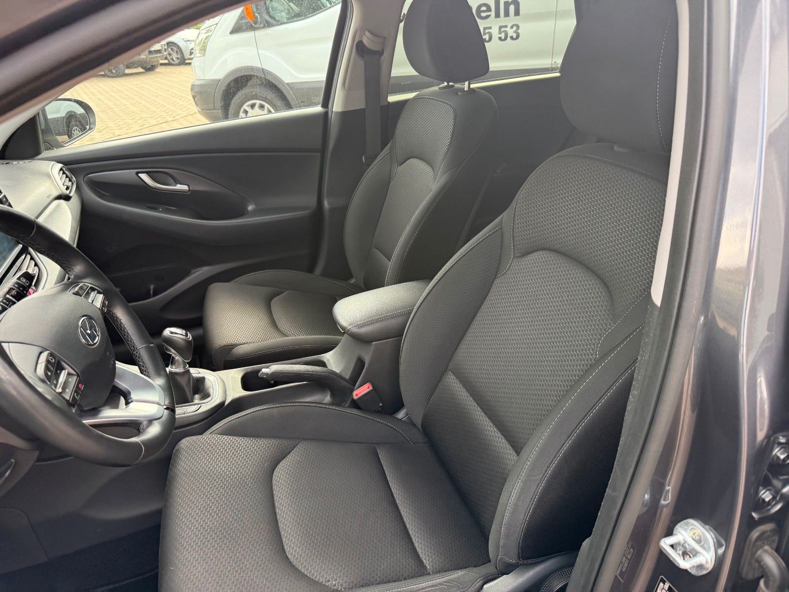 Fahrzeugabbildung Hyundai i30 cw Style Navi,SHZ,Temp,LKH,DAB