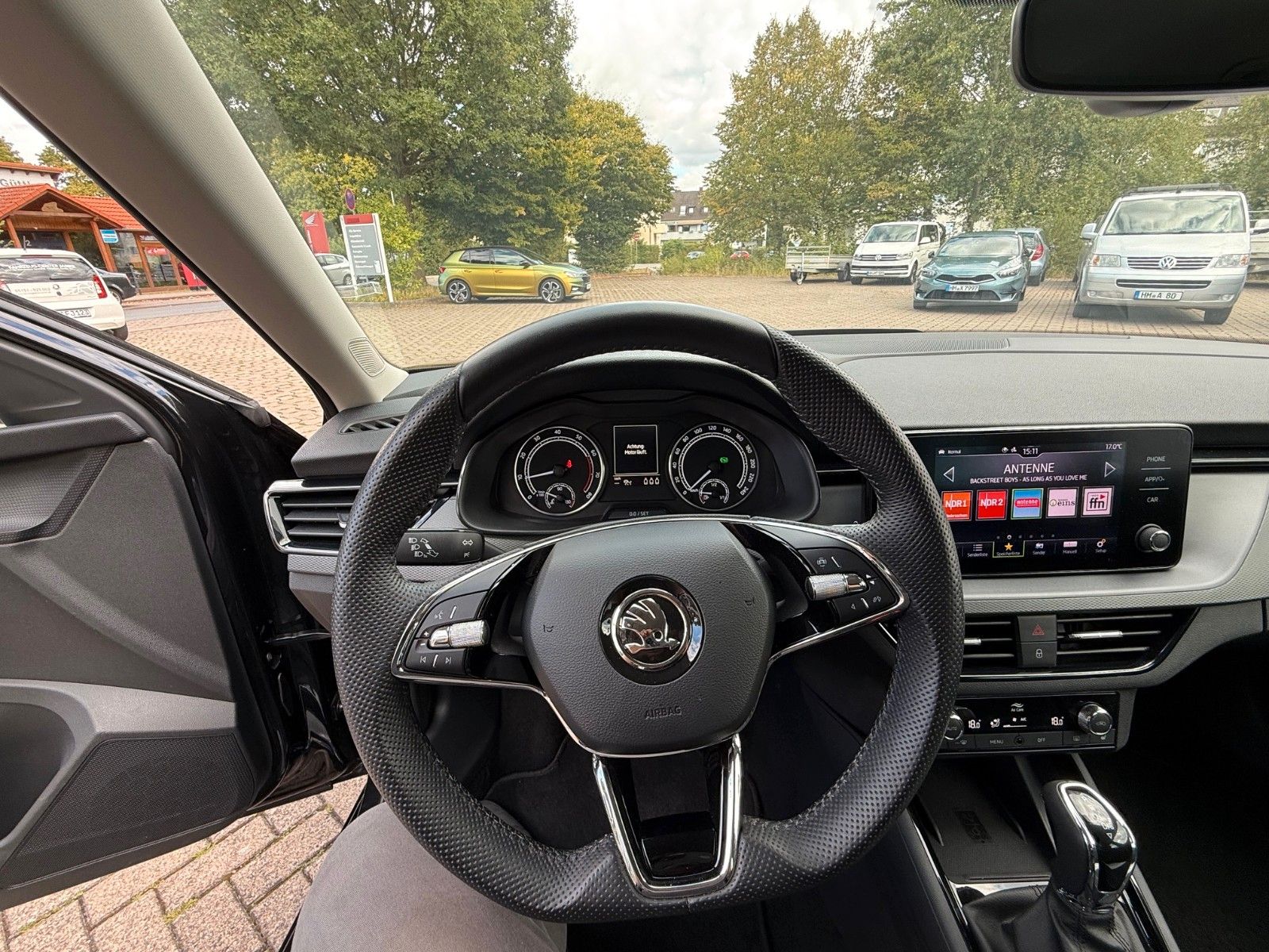 Fahrzeugabbildung SKODA Kamiq Selection SHZ,App-Con,PDC