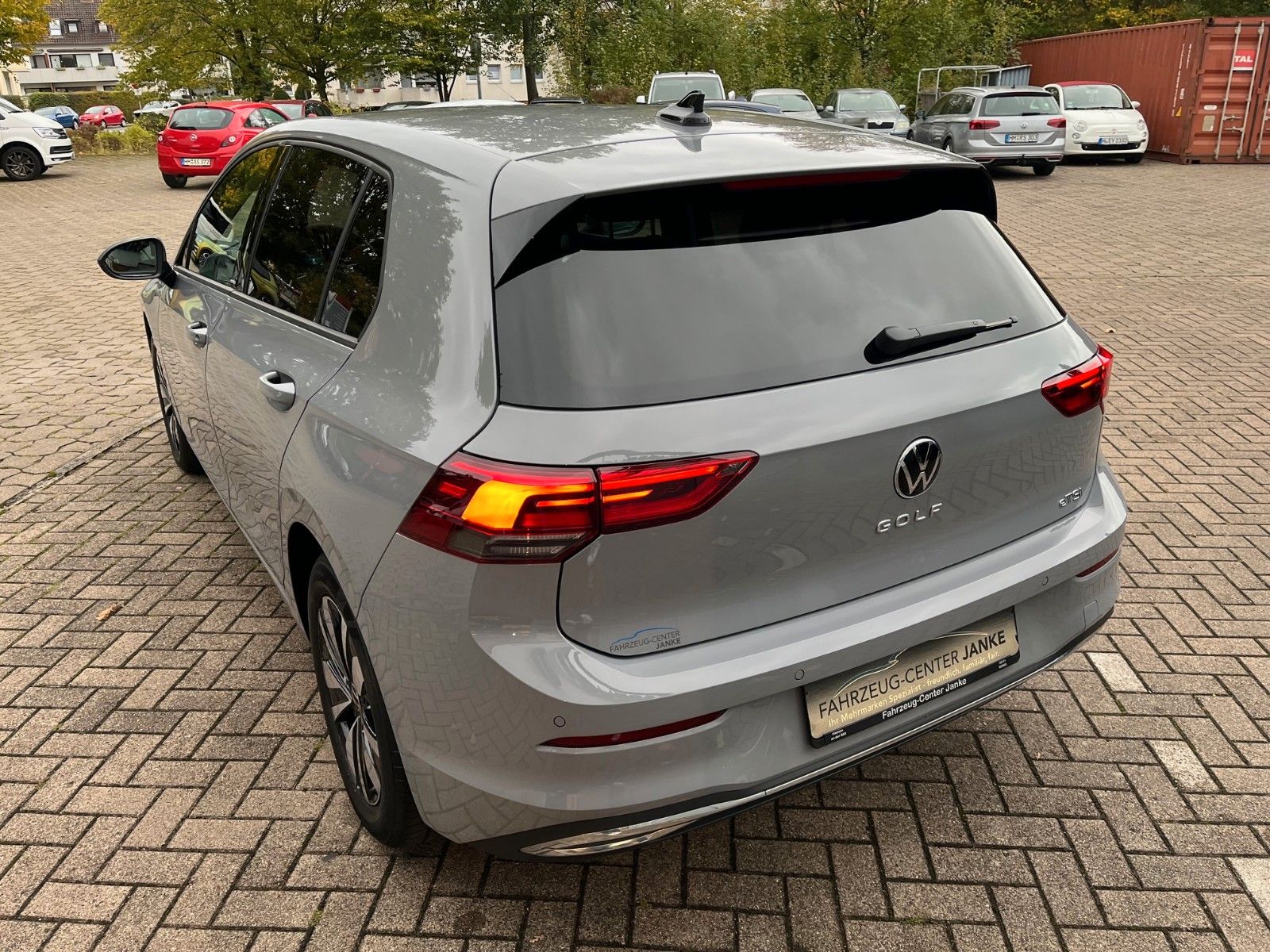 Fahrzeugabbildung Volkswagen Golf VIII Move eTSI +LED/CarPlay/Navi/Winter+