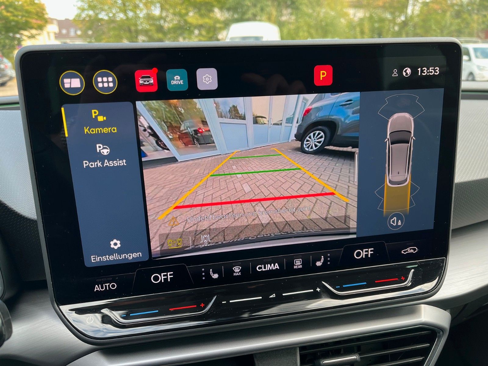 Fahrzeugabbildung SEAT Leon Sportstourer 1.5 eTSI  FR