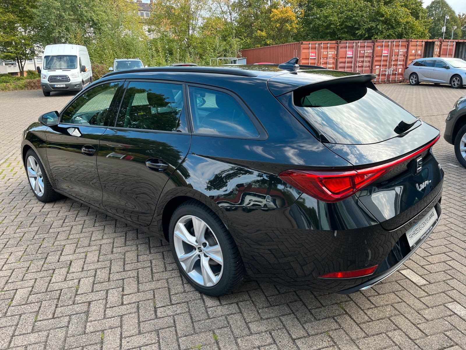 Fahrzeugabbildung SEAT Leon Sportstourer 1.5 eTSI  FR