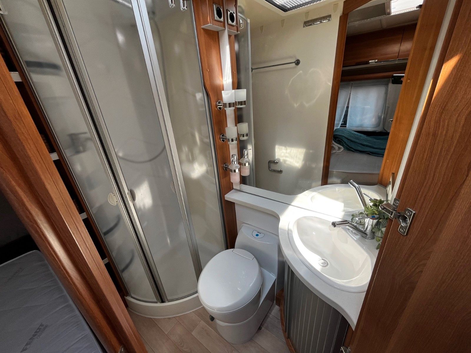 Fahrzeugabbildung Fendt Saphir 560 FHD +Solar/Autark/Mover/TV+
