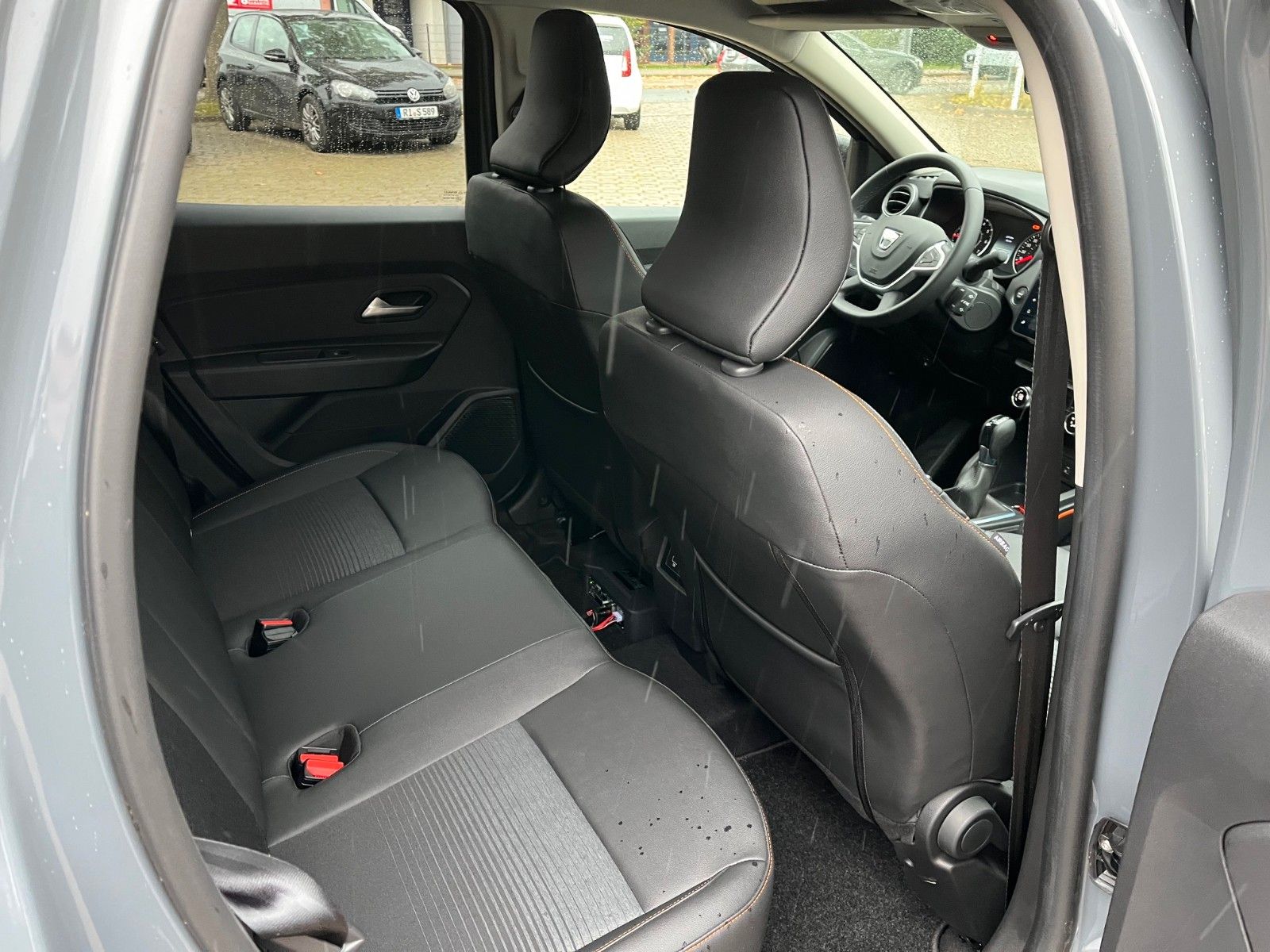 Fahrzeugabbildung Dacia Duster II Extreme +LED/Sound/Kamera+