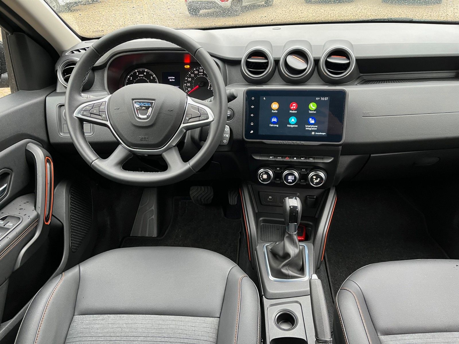 Fahrzeugabbildung Dacia Duster II Extreme +LED/Sound/Kamera+