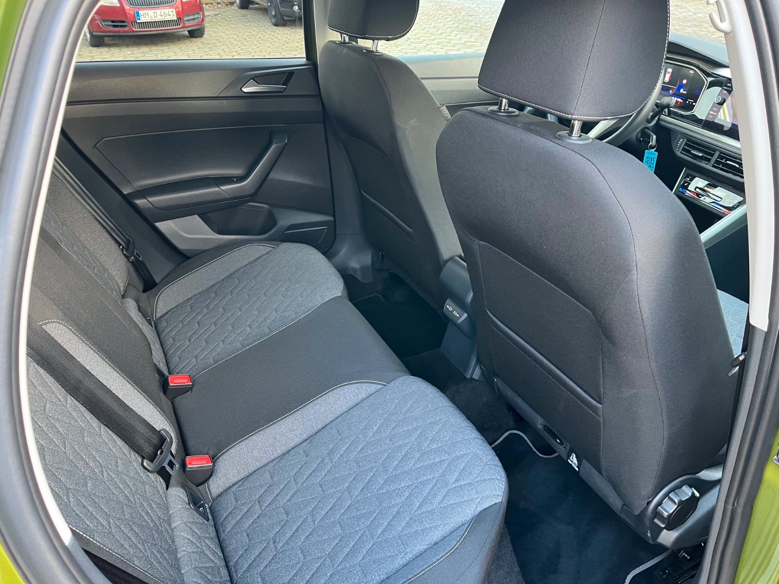 Fahrzeugabbildung Volkswagen Taigo Move +Kamera/LED/AHK+