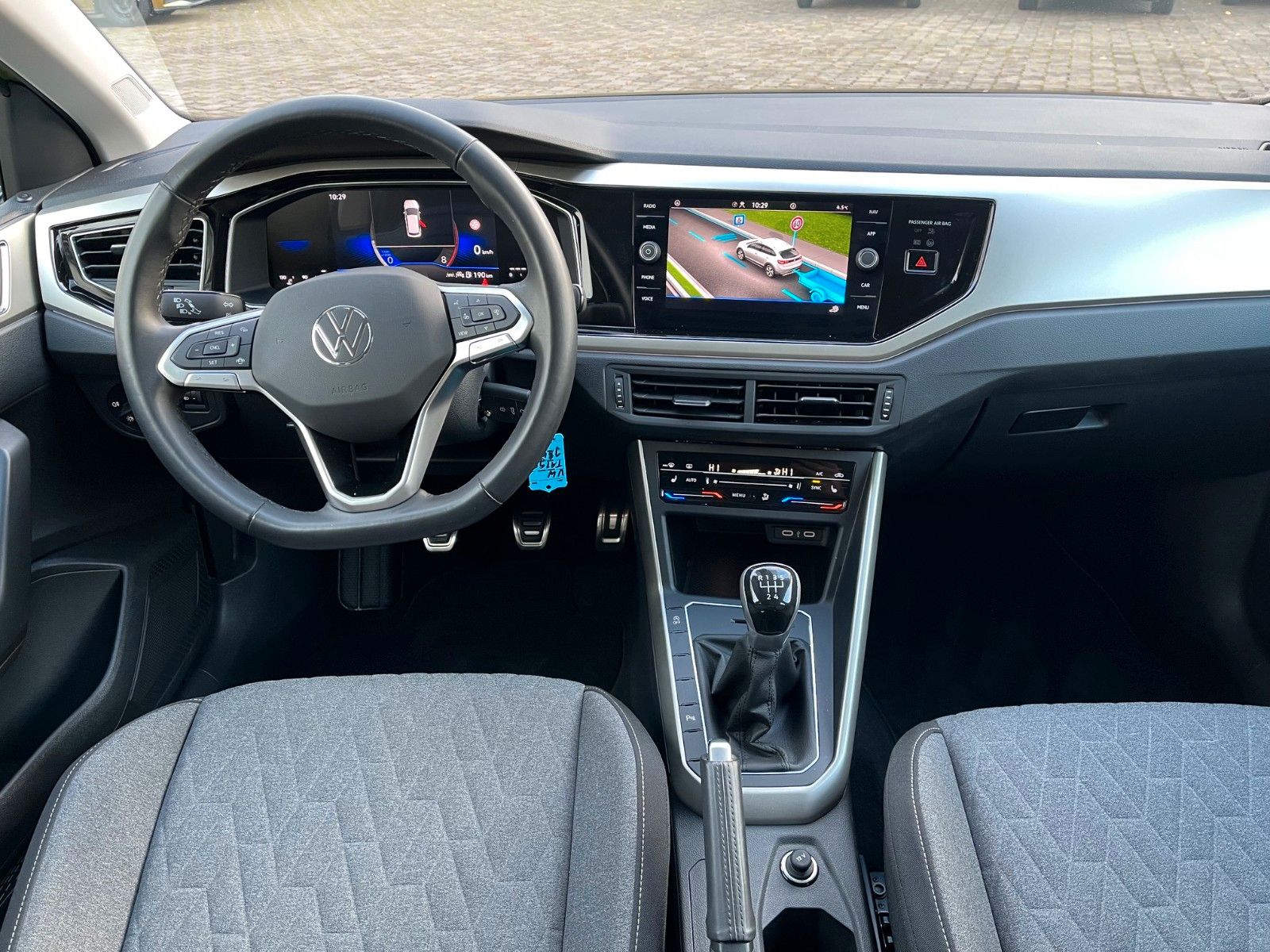 Fahrzeugabbildung Volkswagen Taigo Move +Kamera/LED/AHK+