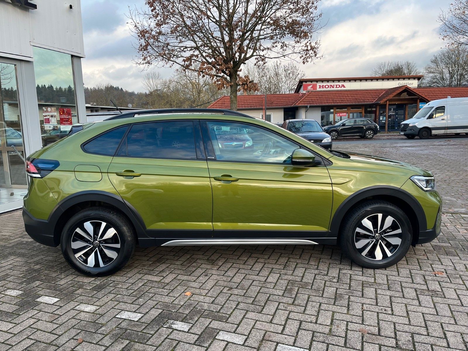 Fahrzeugabbildung Volkswagen Taigo Move +Kamera/LED/AHK+