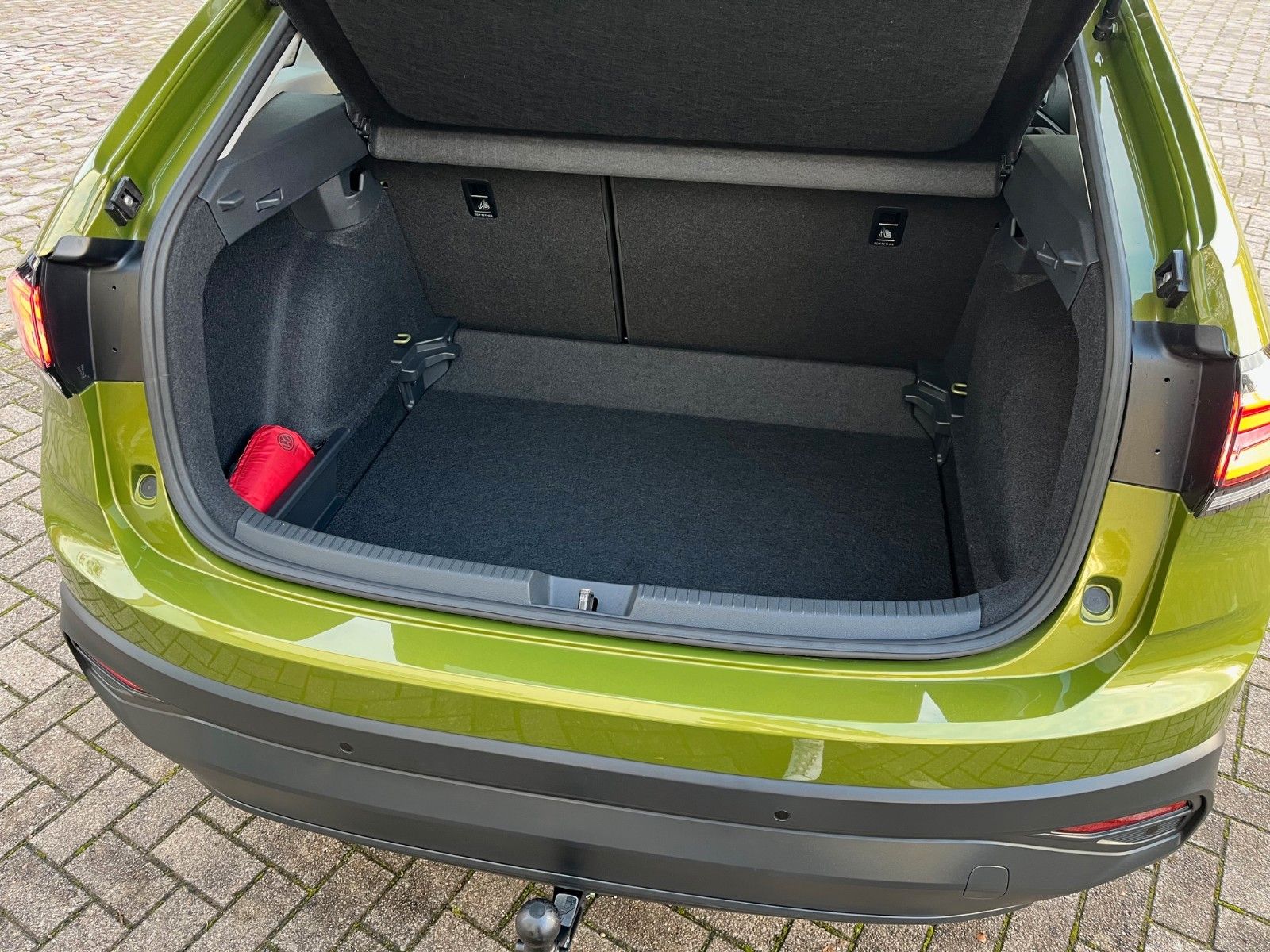 Fahrzeugabbildung Volkswagen Taigo Move +Kamera/LED/AHK+