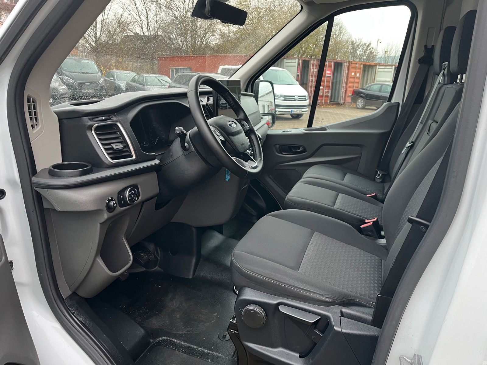 Fahrzeugabbildung Ford Transit Kasten 350 L4 Express