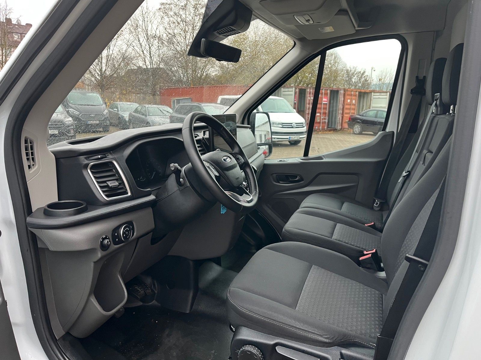 Fahrzeugabbildung Ford Transit Kasten 350 L4 Express