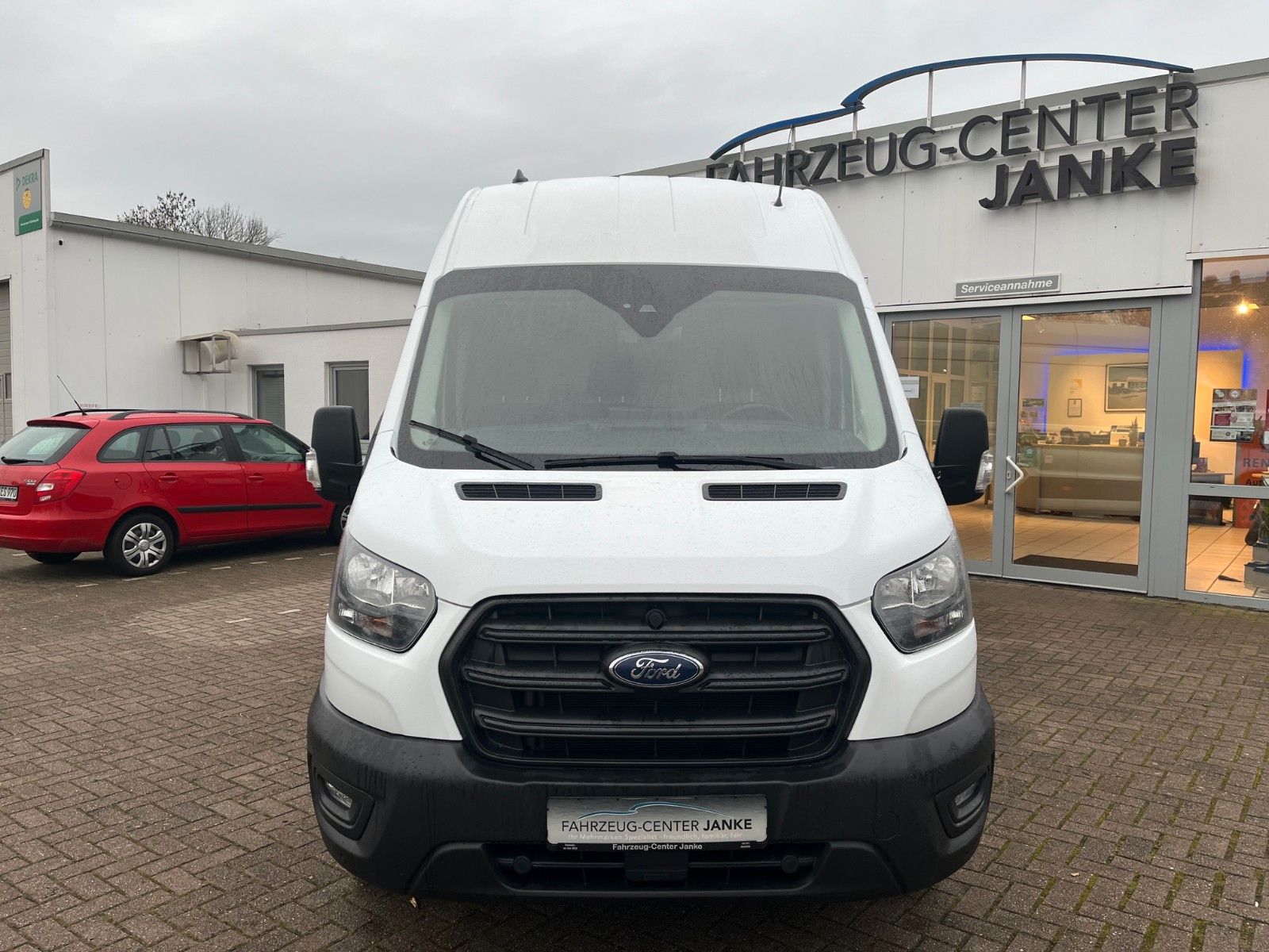 Fahrzeugabbildung Ford Transit Kasten 350 L4 Express