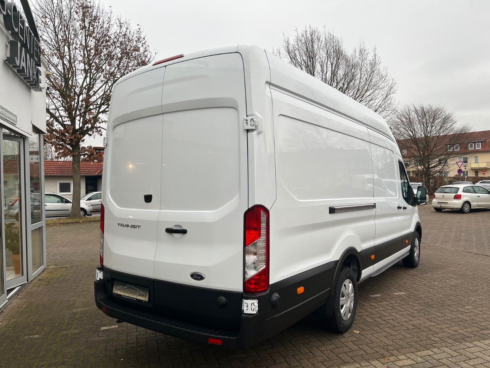 Fahrzeugabbildung Ford Transit Kasten 350 L4 Express