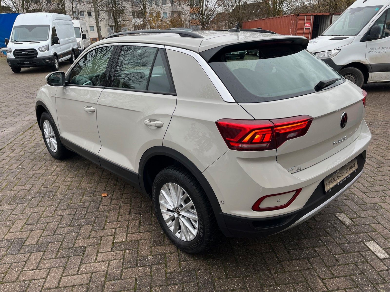 Fahrzeugabbildung Volkswagen T-Roc Life DSG +LED/Sitzheizung/Navi+