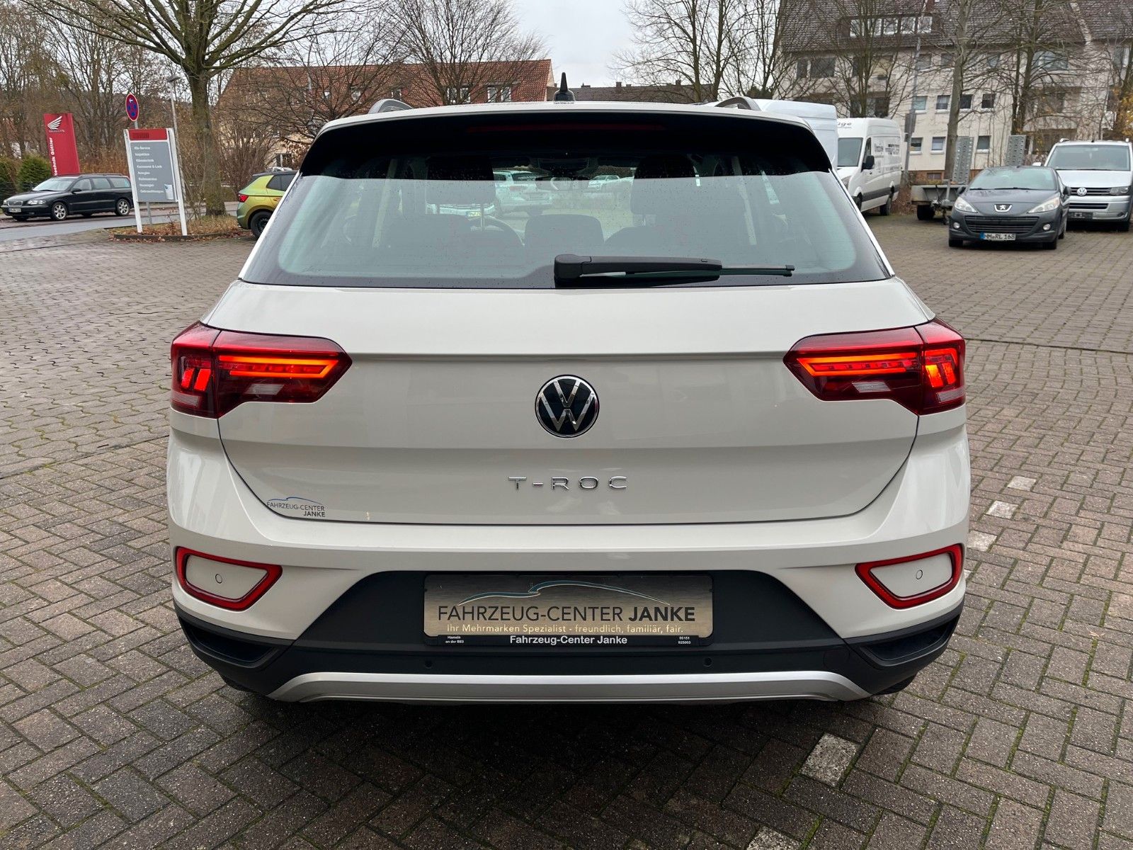 Fahrzeugabbildung Volkswagen T-Roc Life DSG +LED/Sitzheizung/Navi+