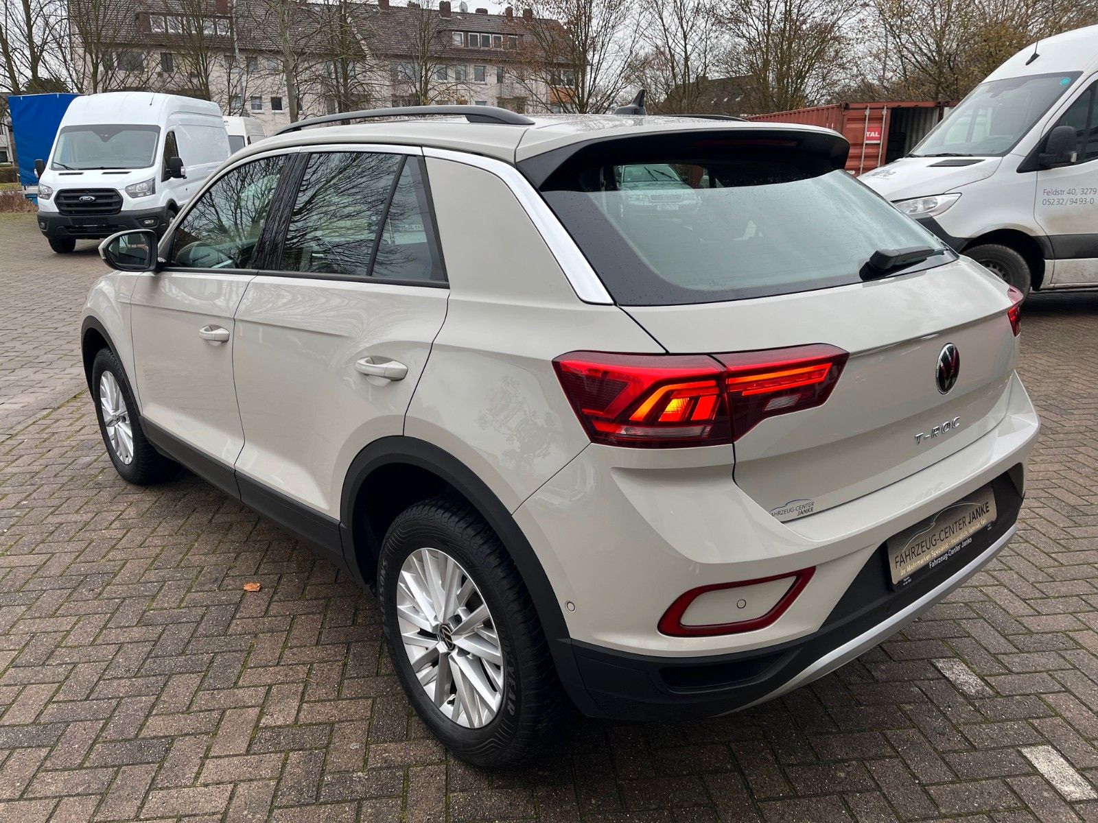 Fahrzeugabbildung Volkswagen T-Roc Life DSG +LED/Sitzheizung/Navi+