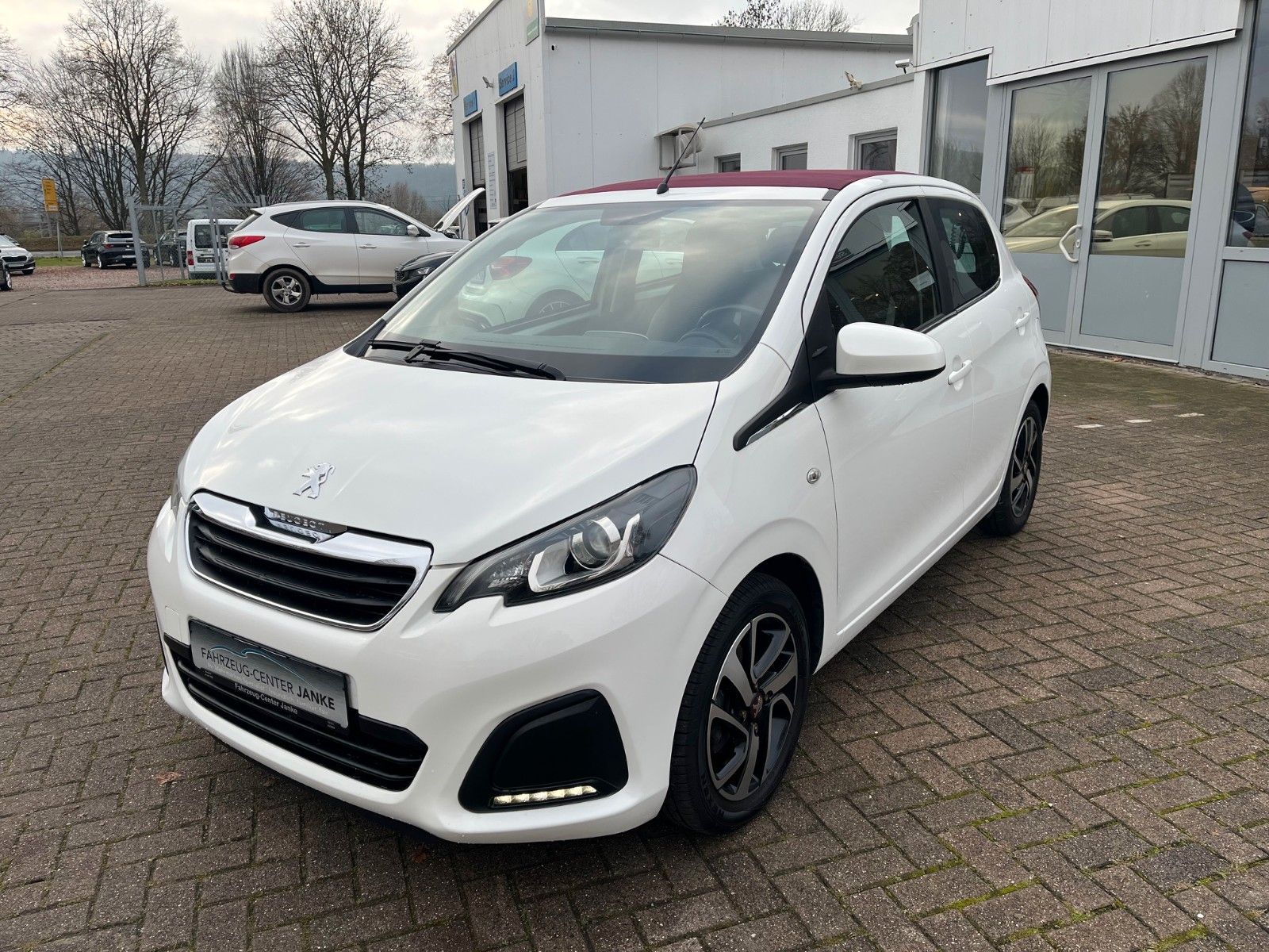 Fahrzeugabbildung Peugeot 108 TOP Active
