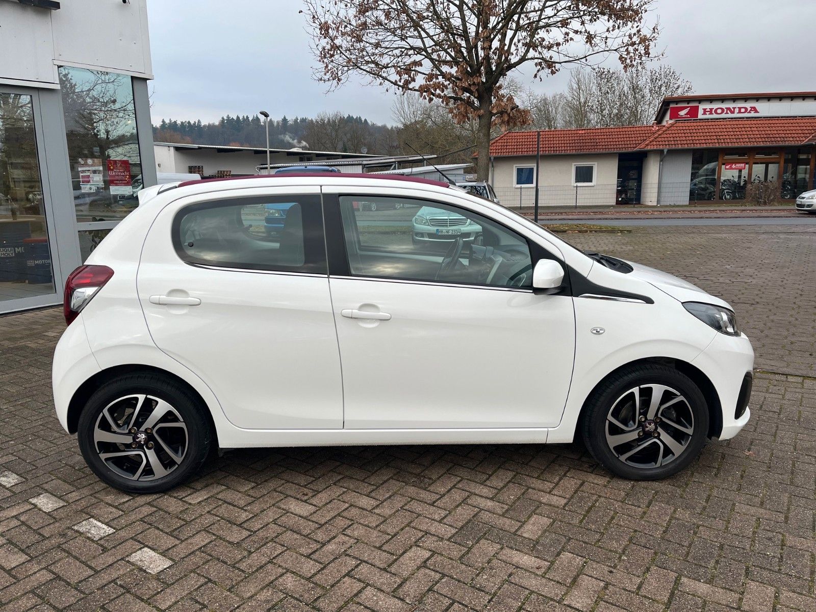 Fahrzeugabbildung Peugeot 108 TOP Active