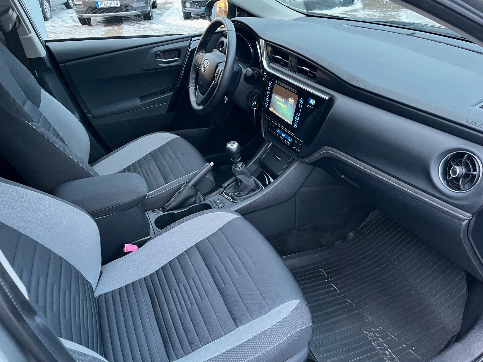 Fahrzeugabbildung Toyota Auris Design Edition