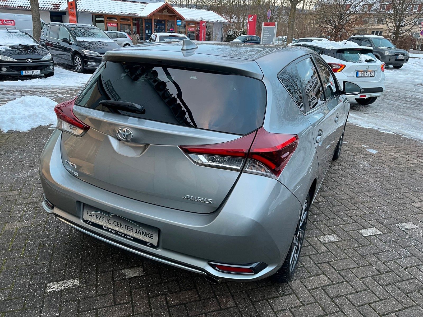 Fahrzeugabbildung Toyota Auris Design Edition