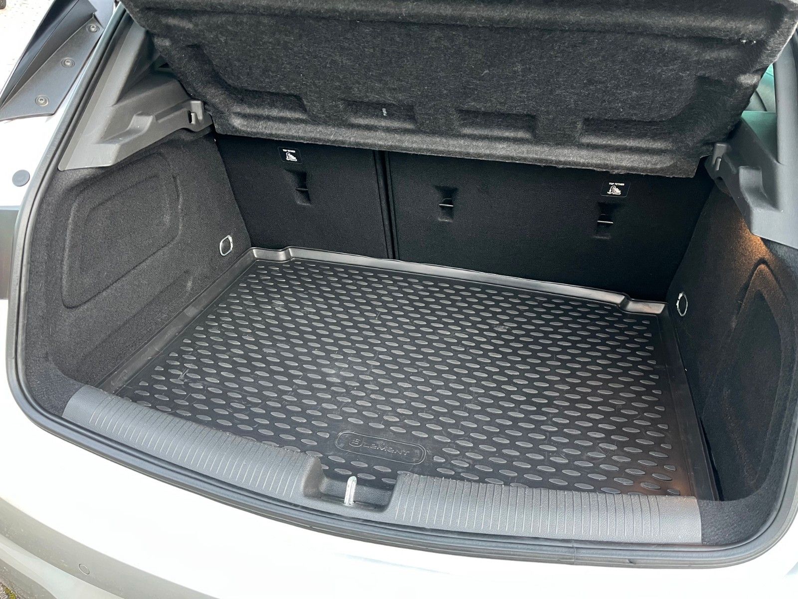 Fahrzeugabbildung Opel Astra K Opel 2020 +LED/Winter-Paket+