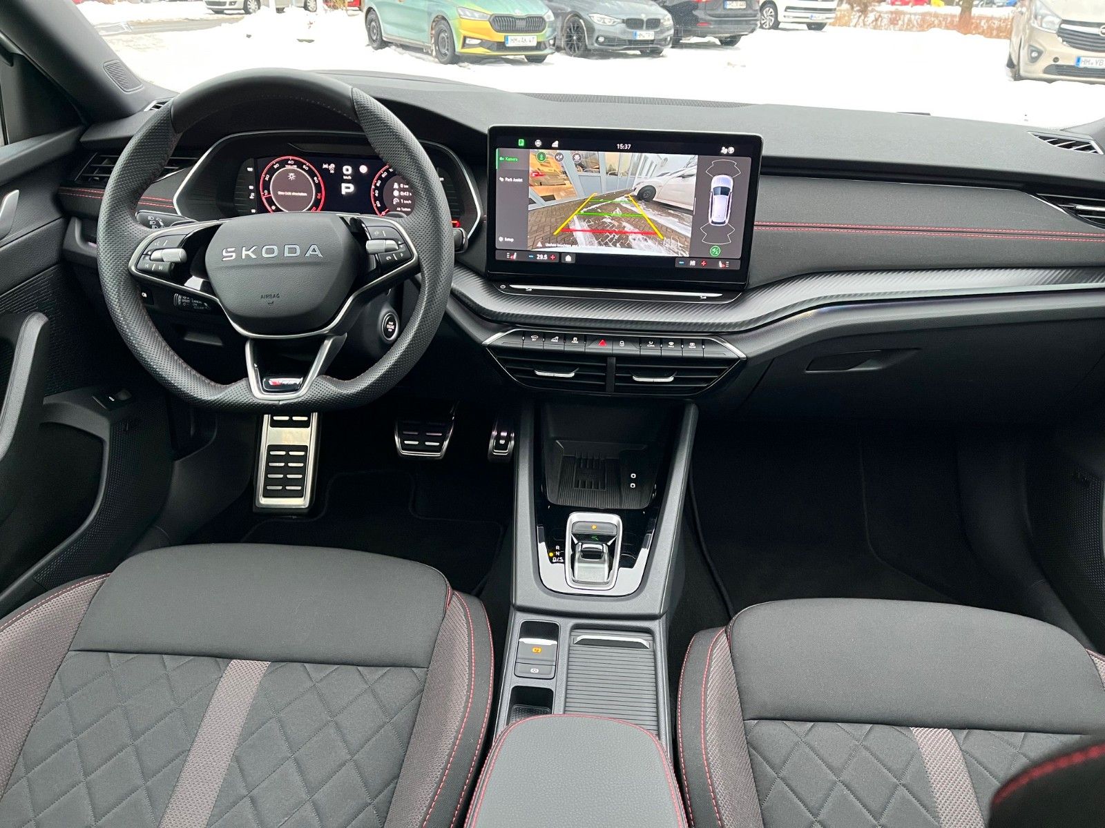 Fahrzeugabbildung SKODA Octavia Combi 2.0 TSI RS +Headup/Kamera/AHK+