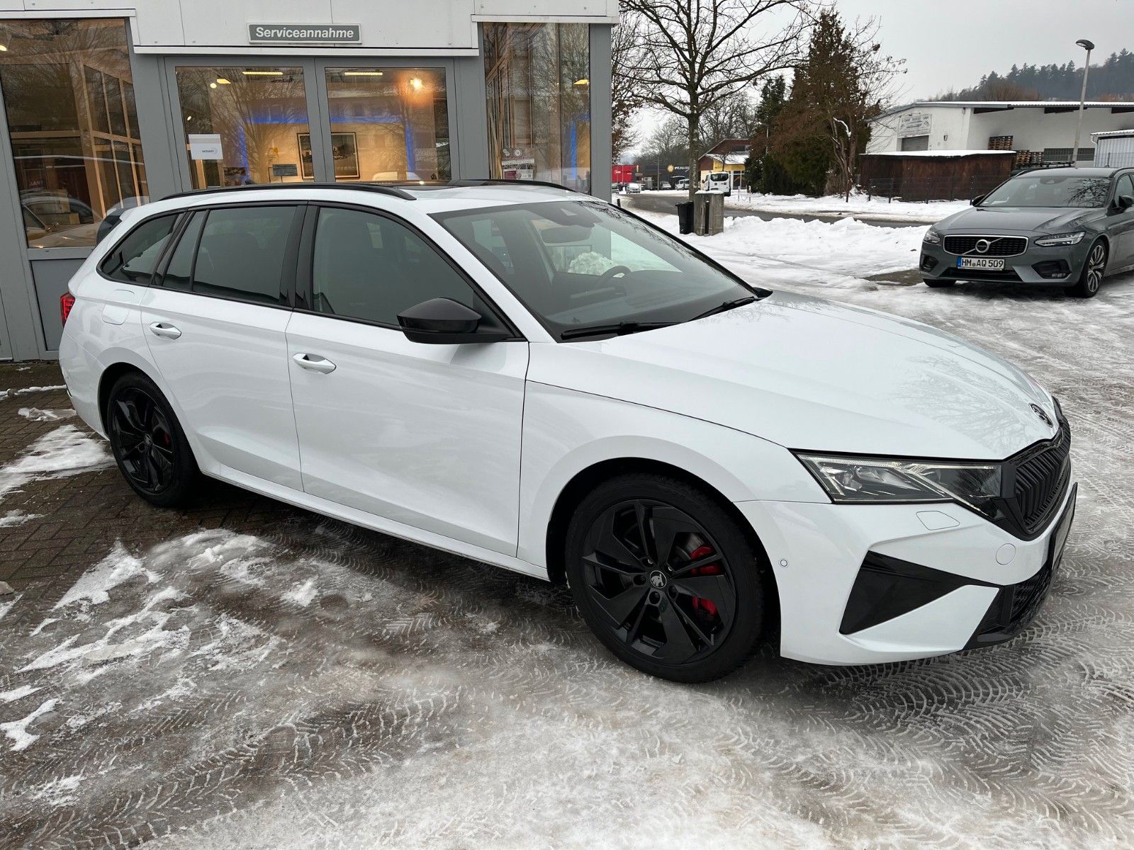 Fahrzeugabbildung SKODA Octavia Combi 2.0 TSI RS +Headup/Kamera/AHK+