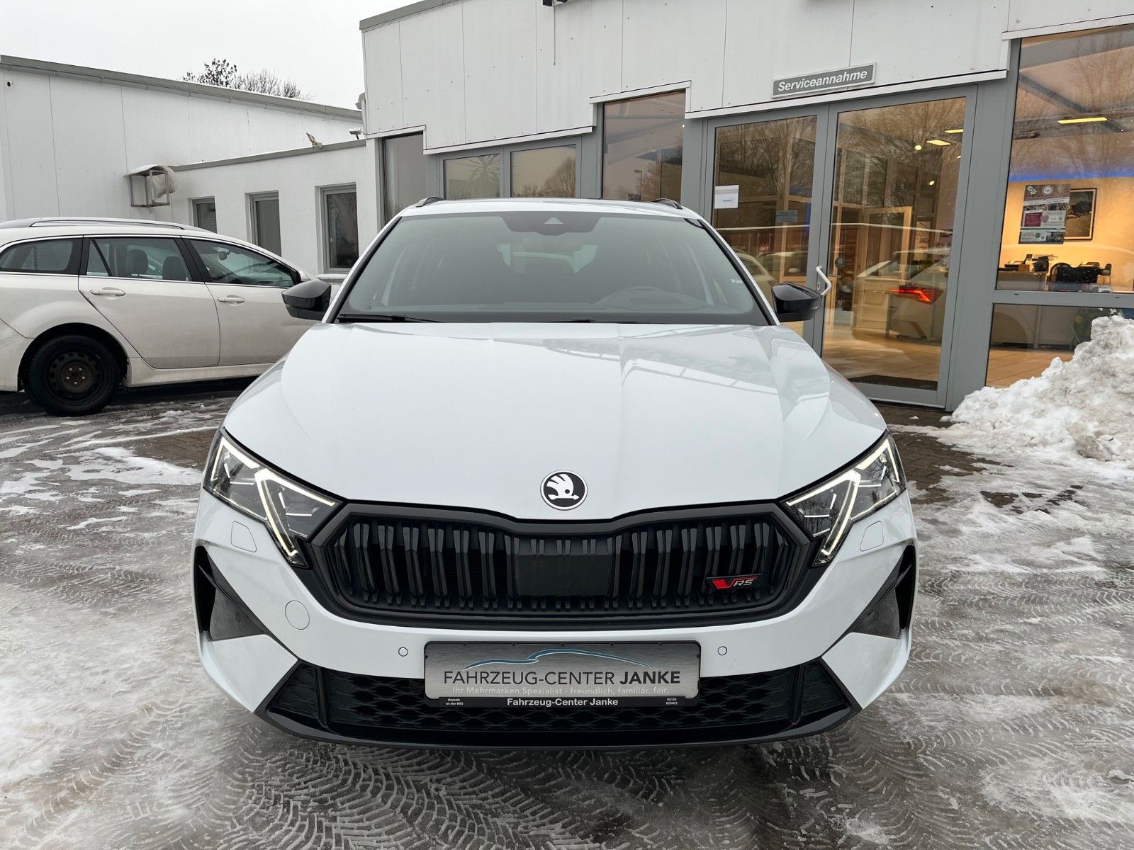 Fahrzeugabbildung SKODA Octavia Combi 2.0 TSI RS +Headup/Kamera/AHK+