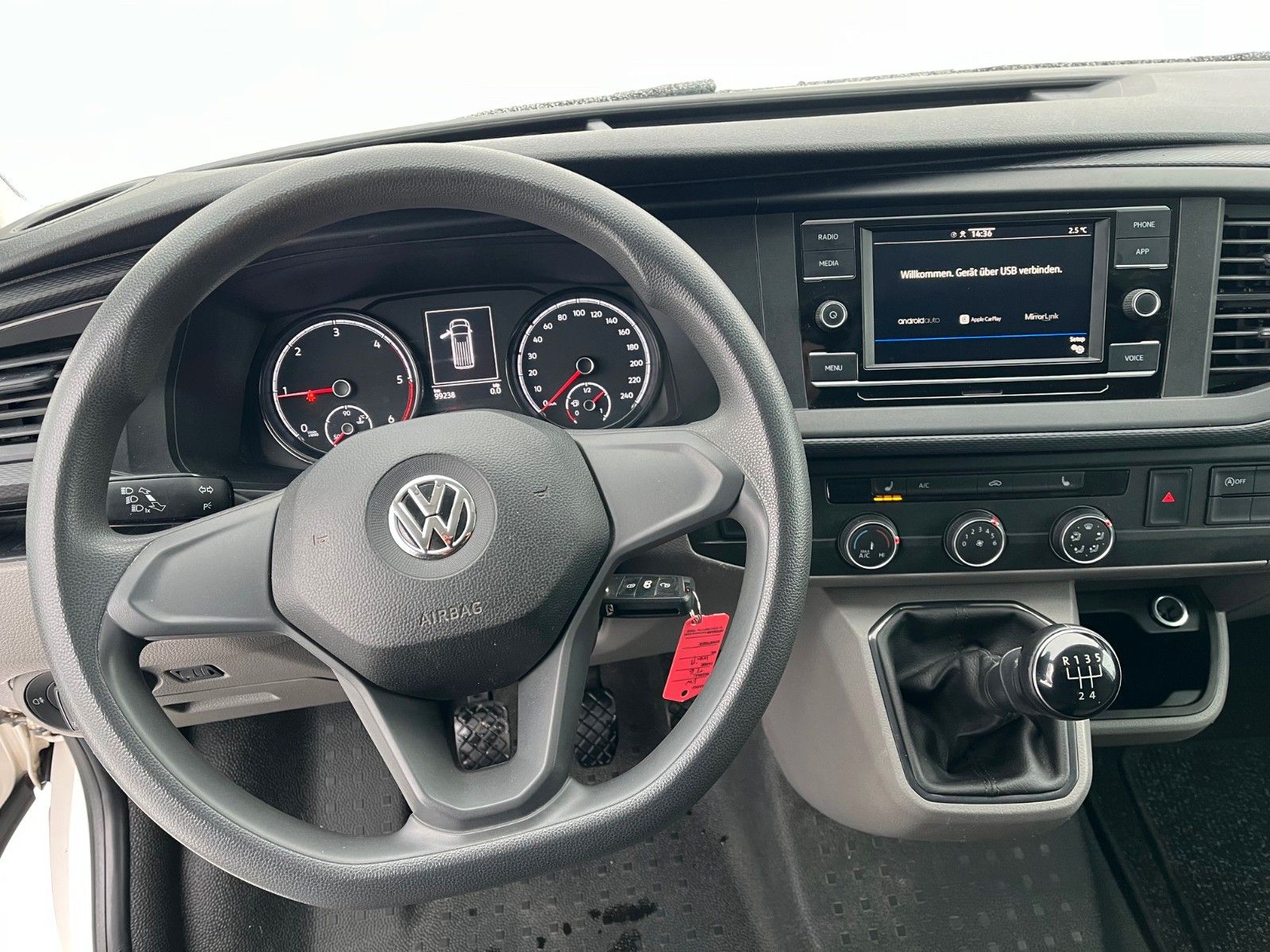 Fahrzeugabbildung Volkswagen T6 Transporter