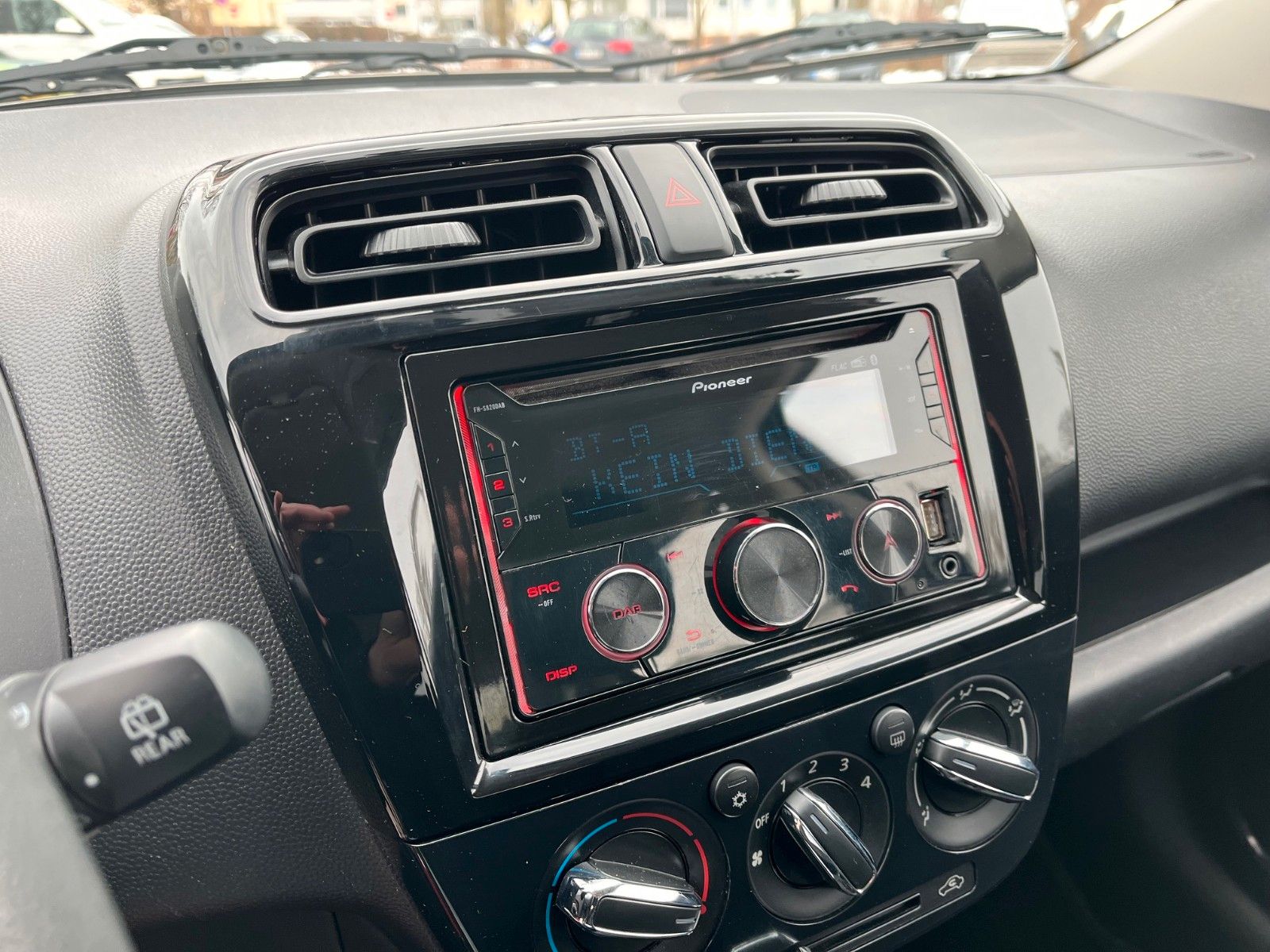 Fahrzeugabbildung Mitsubishi Space Star +DAB/Kamera+