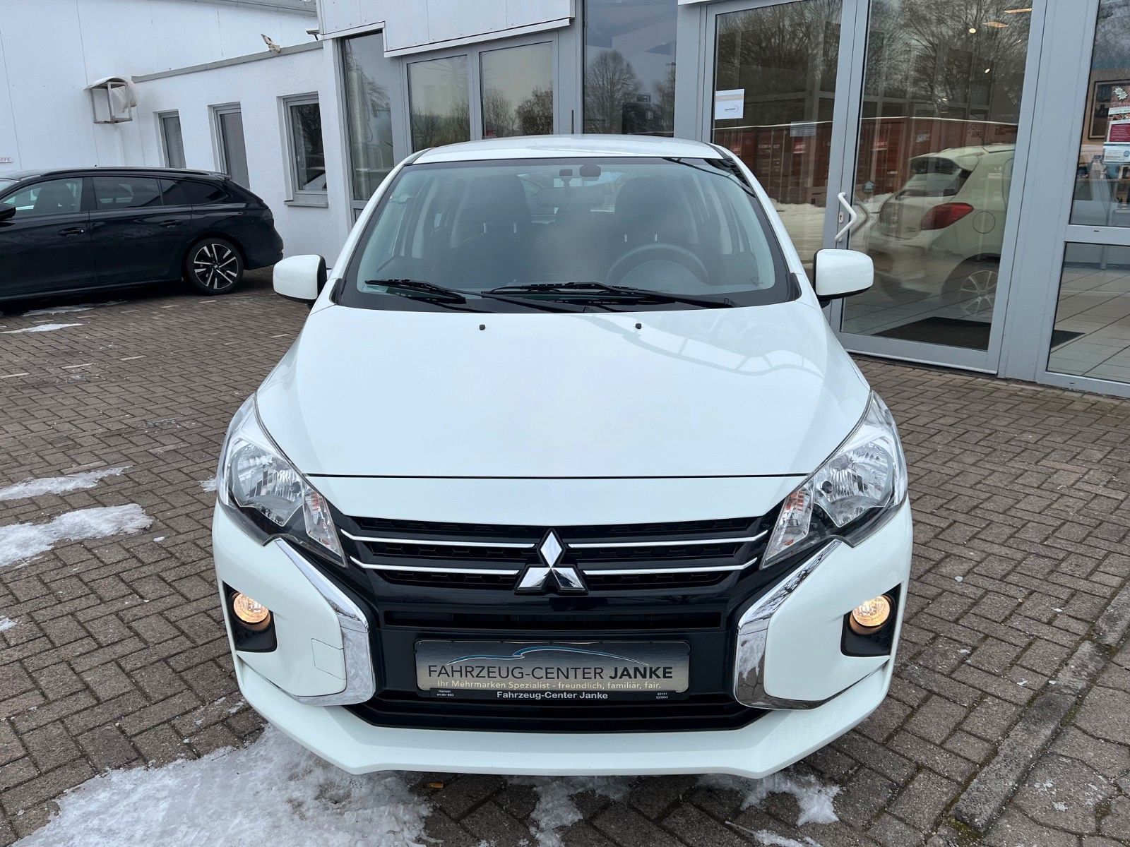 Fahrzeugabbildung Mitsubishi Space Star +DAB/Kamera+