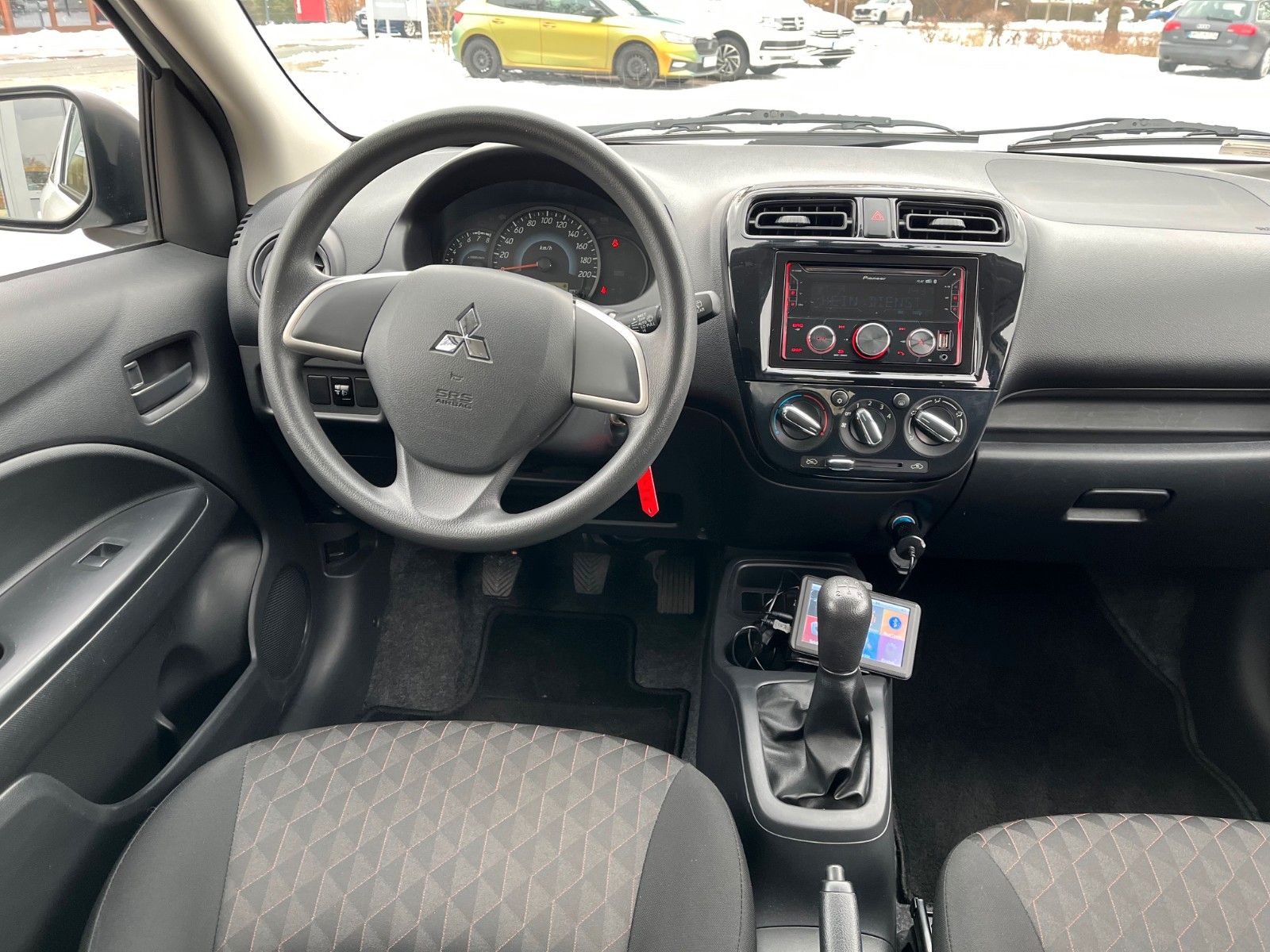 Fahrzeugabbildung Mitsubishi Space Star +DAB/Kamera+