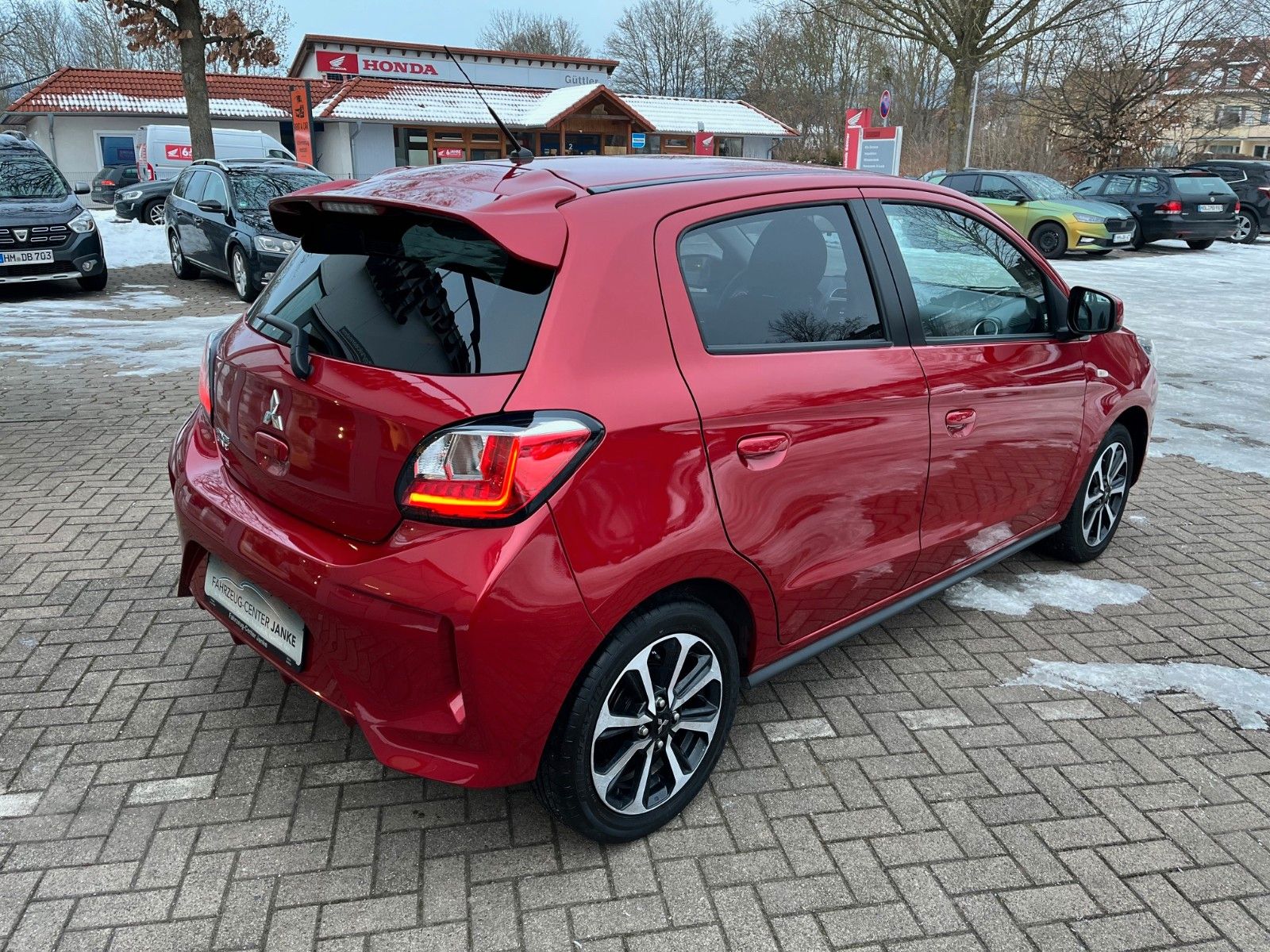 Fahrzeugabbildung Mitsubishi Space Star Select+